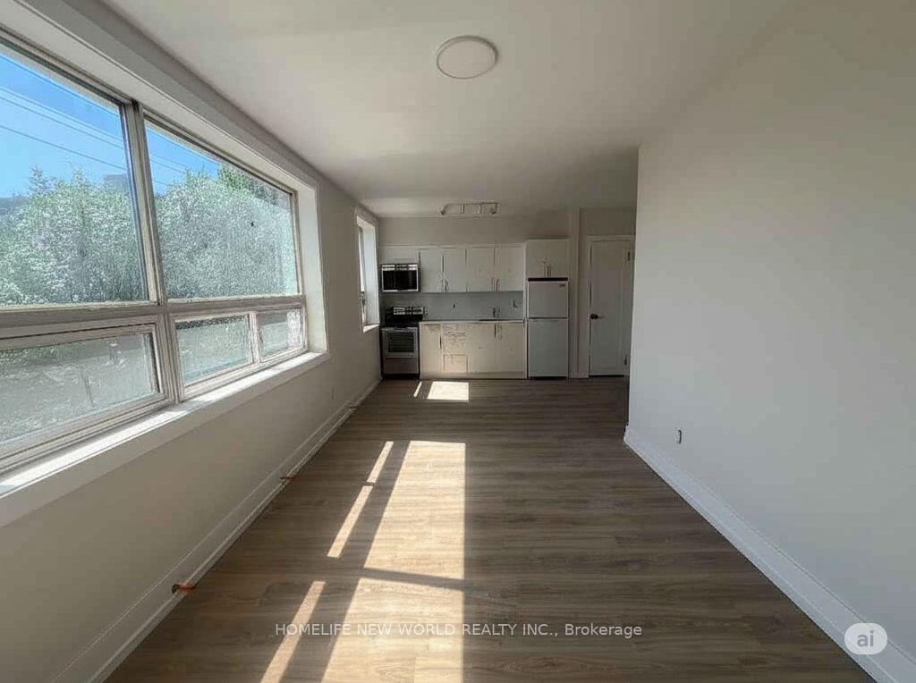 Photo 2 of Unit 3, 2310 Lake Shore Boulevard, Etobicoke, Mimico — HOMEH
