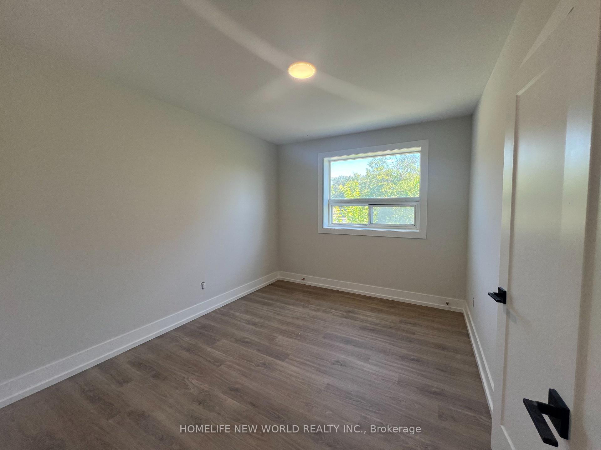 Photo 6 of Unit 3, 2310 Lake Shore Boulevard, Etobicoke, Mimico — HOMEH