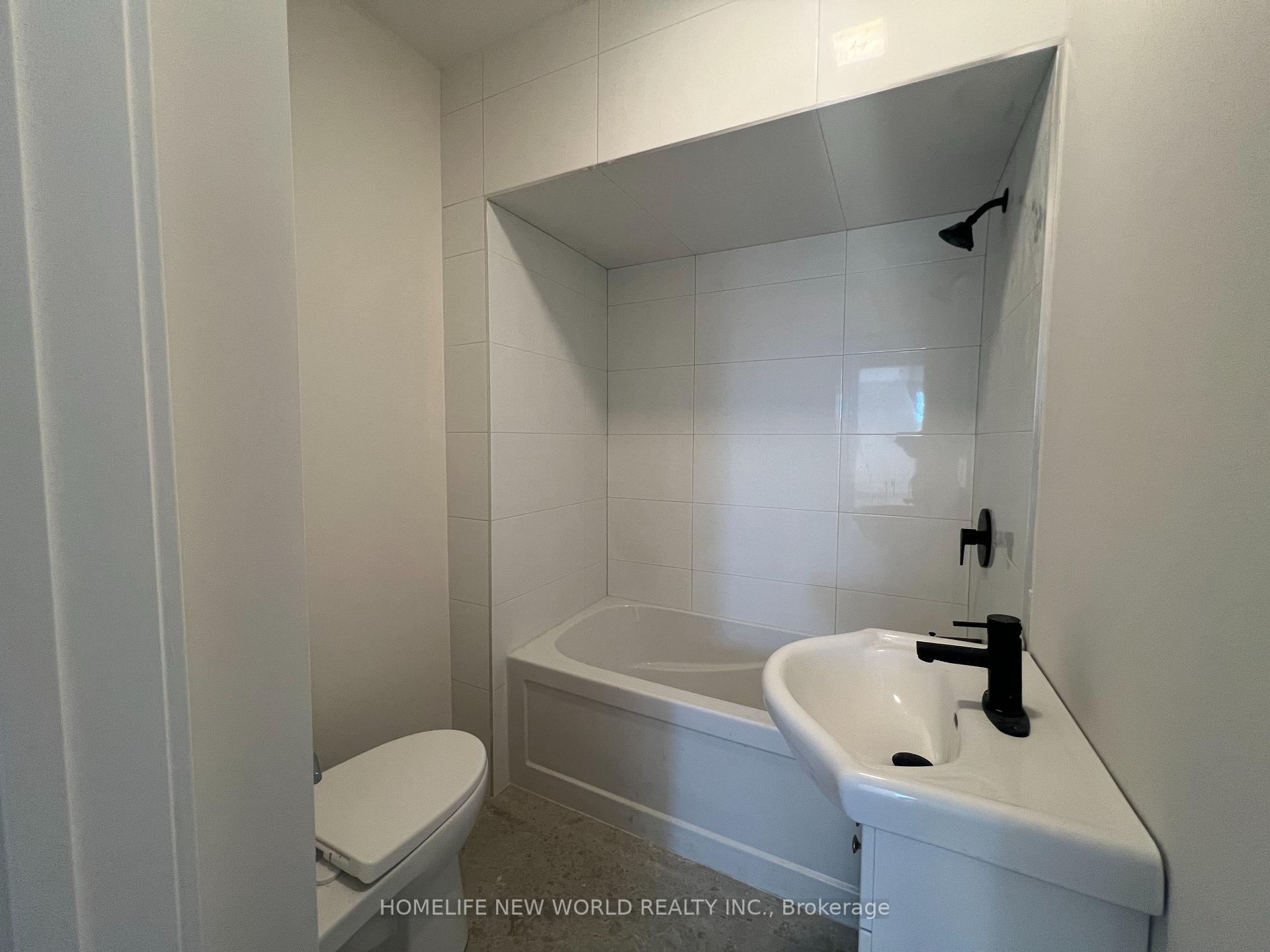 Photo 9 of Unit 3, 2310 Lake Shore Boulevard, Etobicoke, Mimico — HOMEH