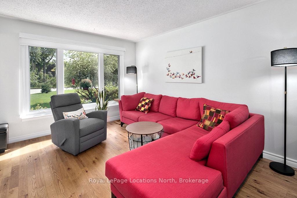 Photo 13 of 540 6th Avenue E, Owen Sound — HOMEH