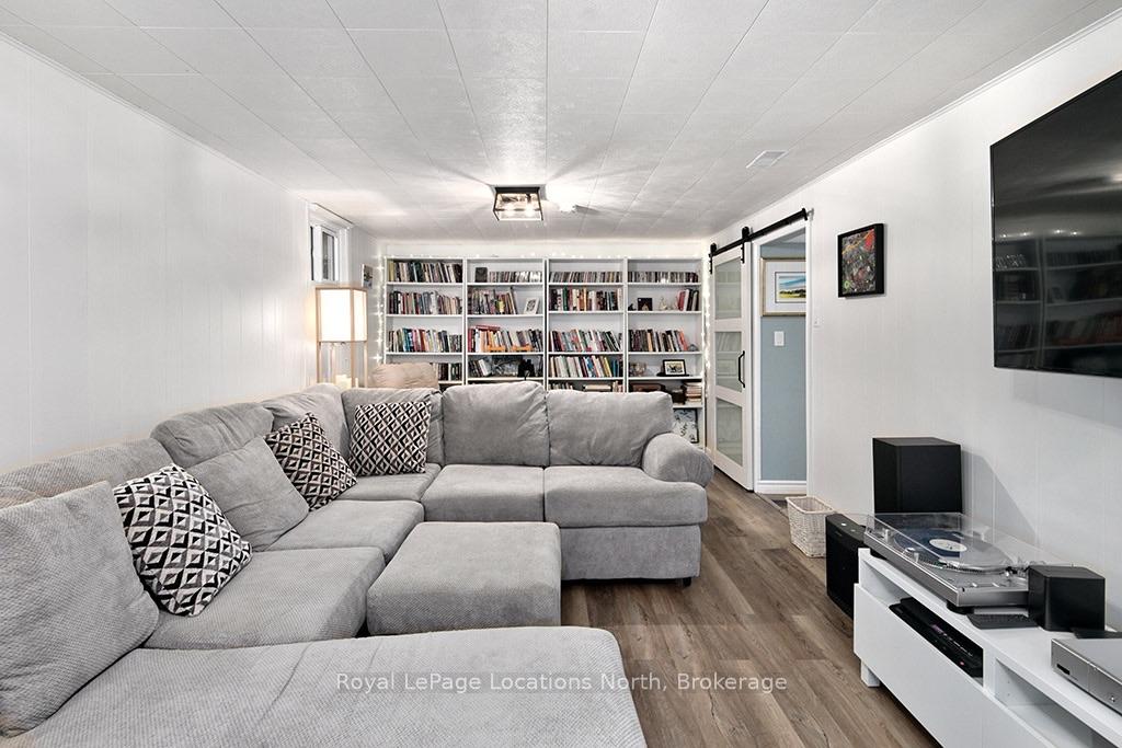 Photo 24 of 540 6th Avenue E, Owen Sound — HOMEH