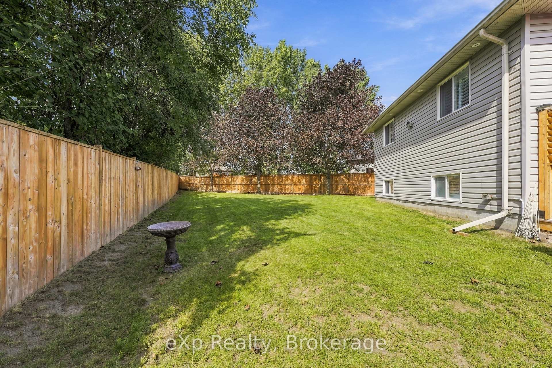Photo 36 of 10 Christopher Court, Belleville, Belleville Ward — HOMEH