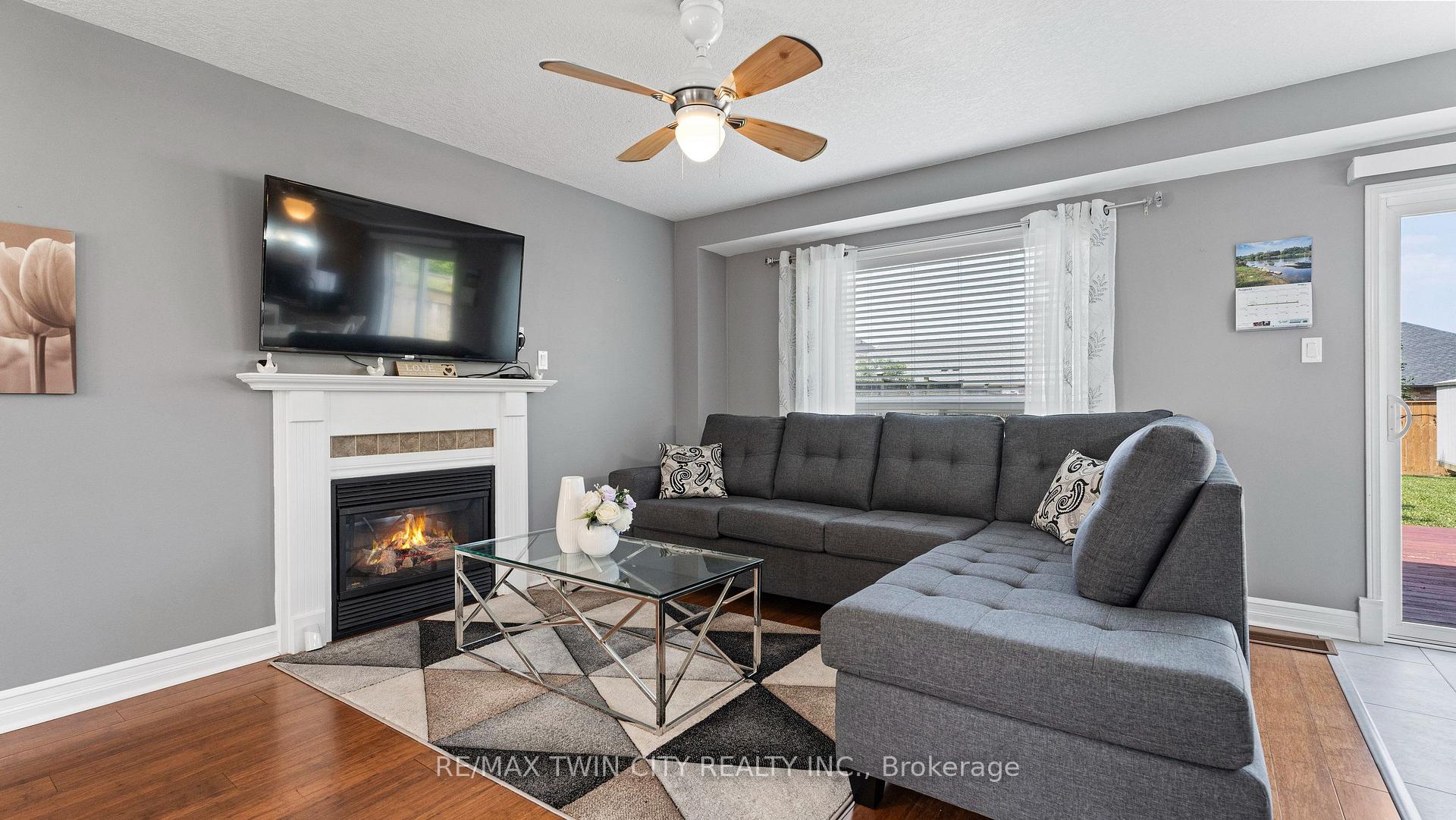 Photo 10 of 124 Osborn Avenue, Brantford, Empire — HOMEH