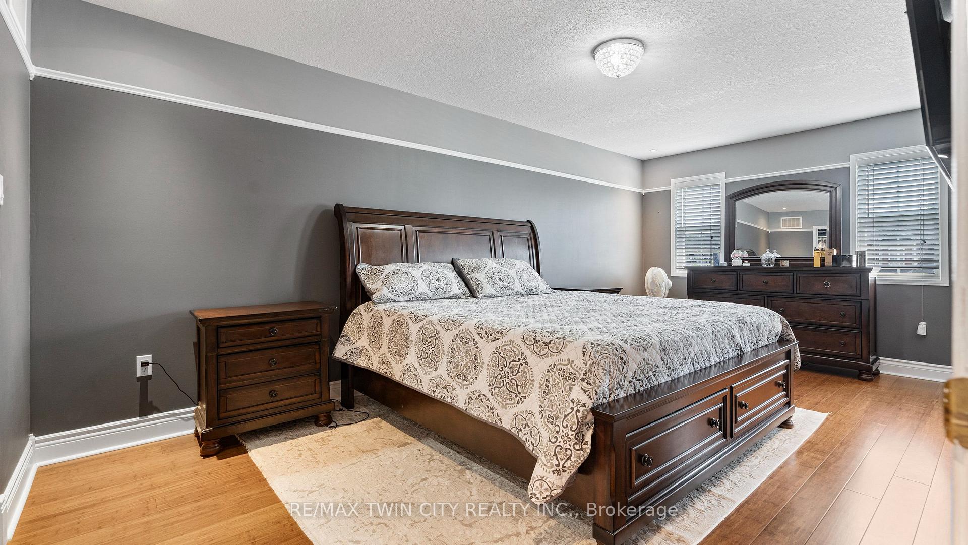 Photo 21 of 124 Osborn Avenue, Brantford, Empire — HOMEH