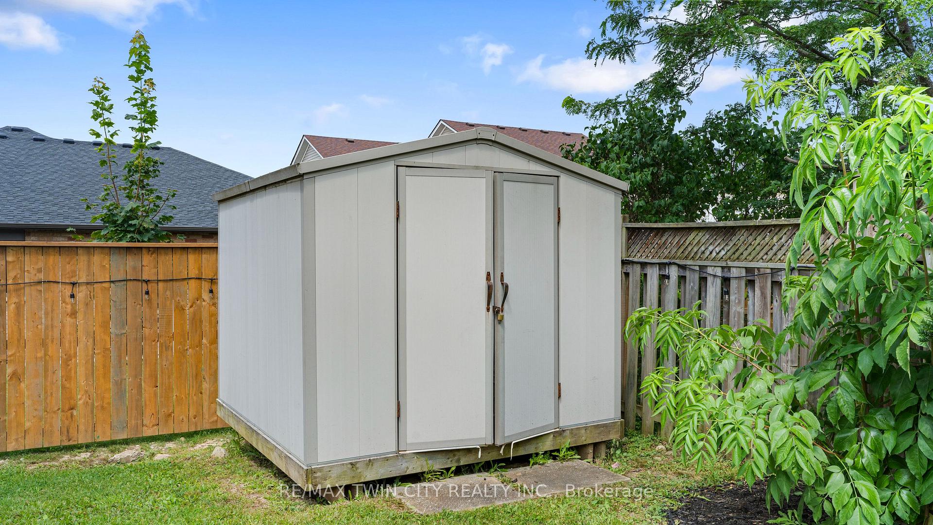 Photo 33 of 124 Osborn Avenue, Brantford, Empire — HOMEH