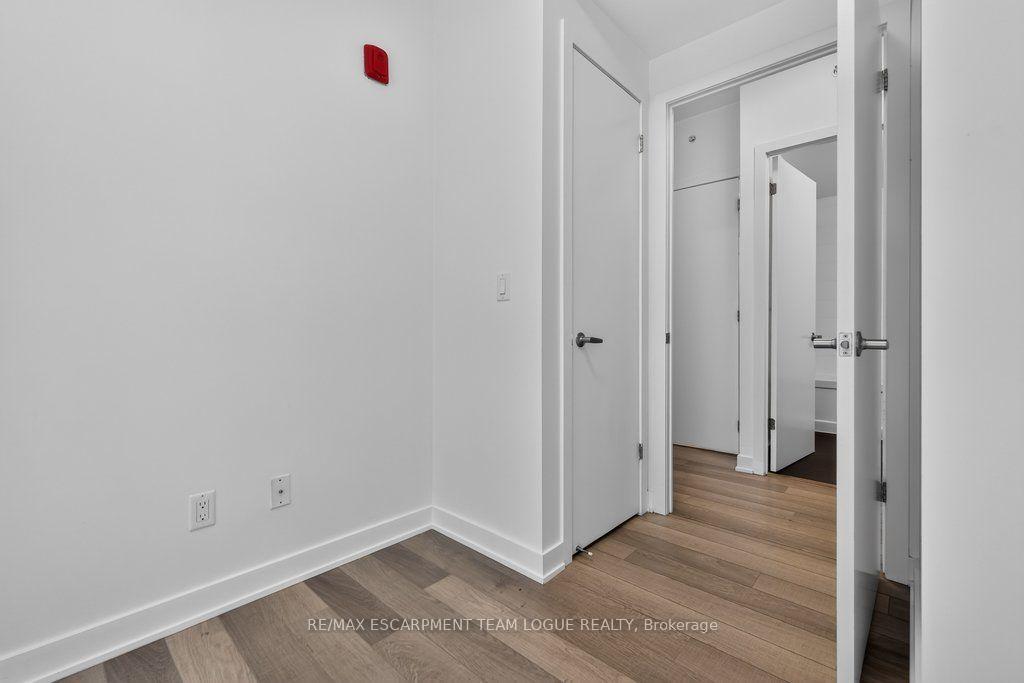 Photo 23 of Unit B202, 5240 Dundas Street, Burlington, Orchard — HOMEH