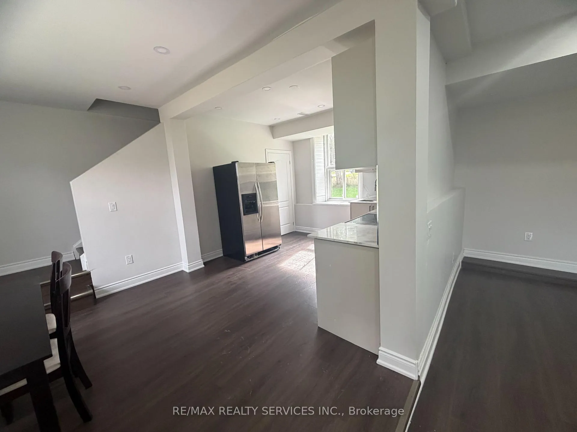 Photo 3 of Unit Unit B, 8918 Wellington 124 Road, Erin, Rural Erin — HOMEH