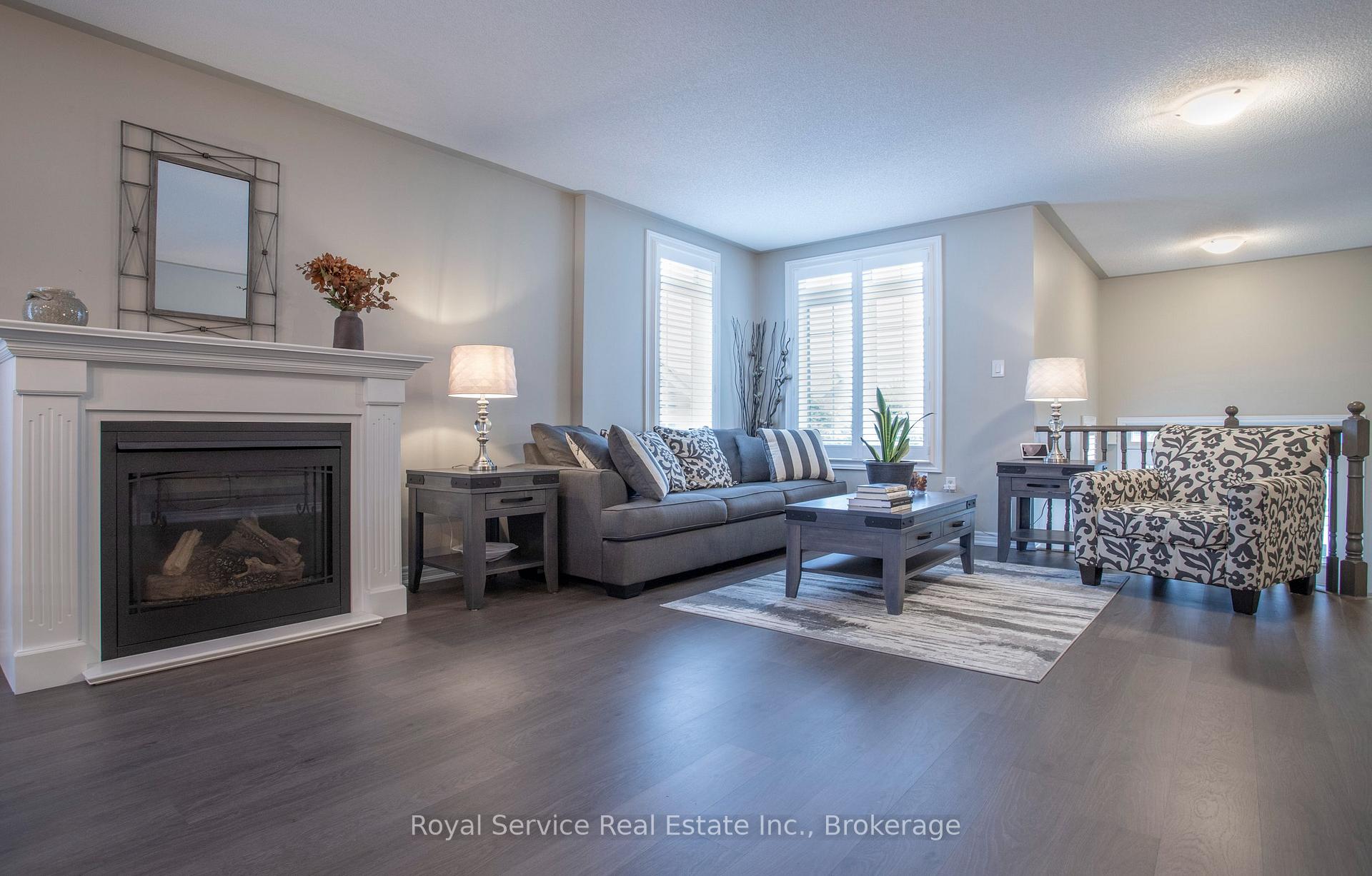 Photo 3 of 20 Grainger Crescent, Port Hope — HOMEH