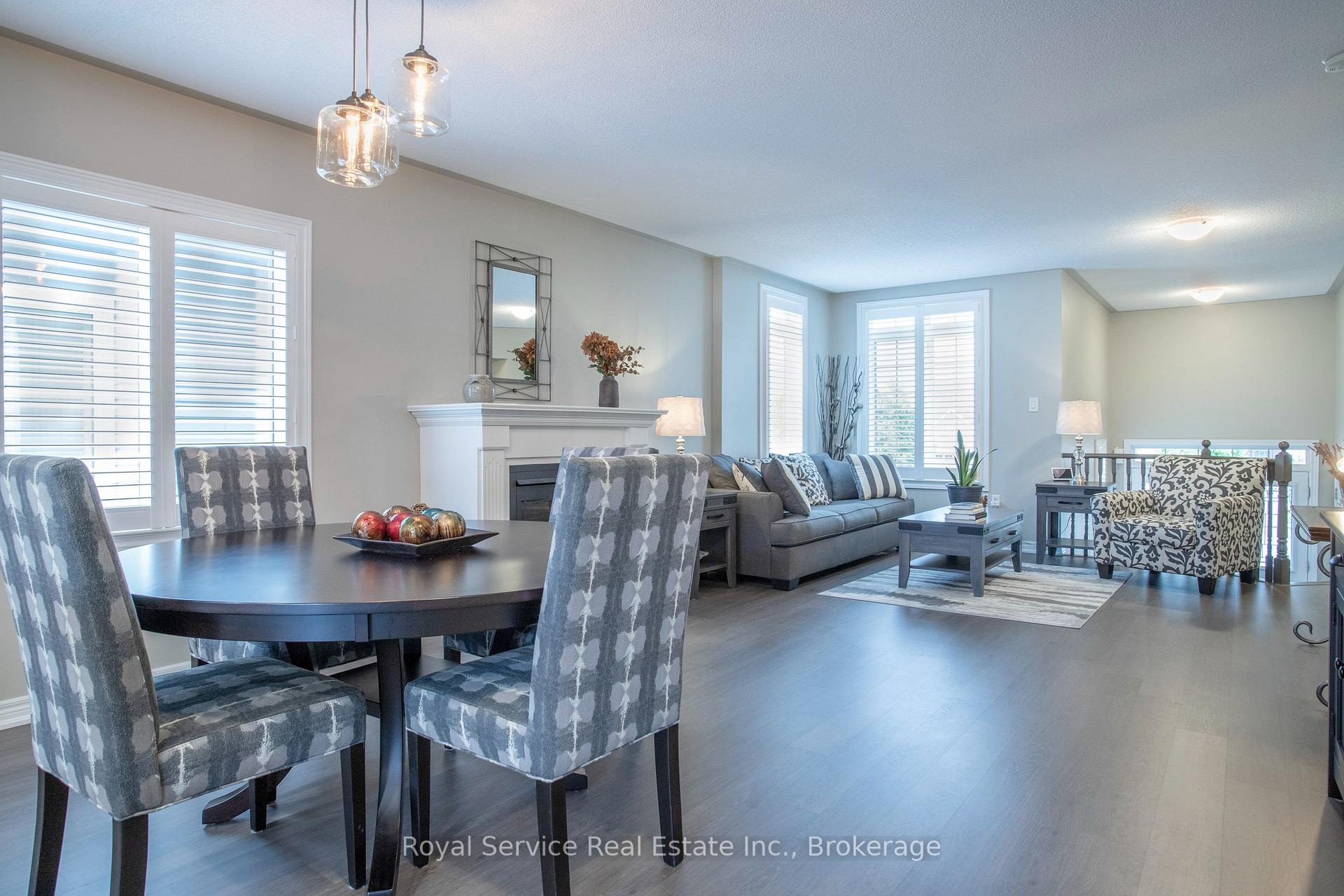Photo 5 of 20 Grainger Crescent, Port Hope — HOMEH