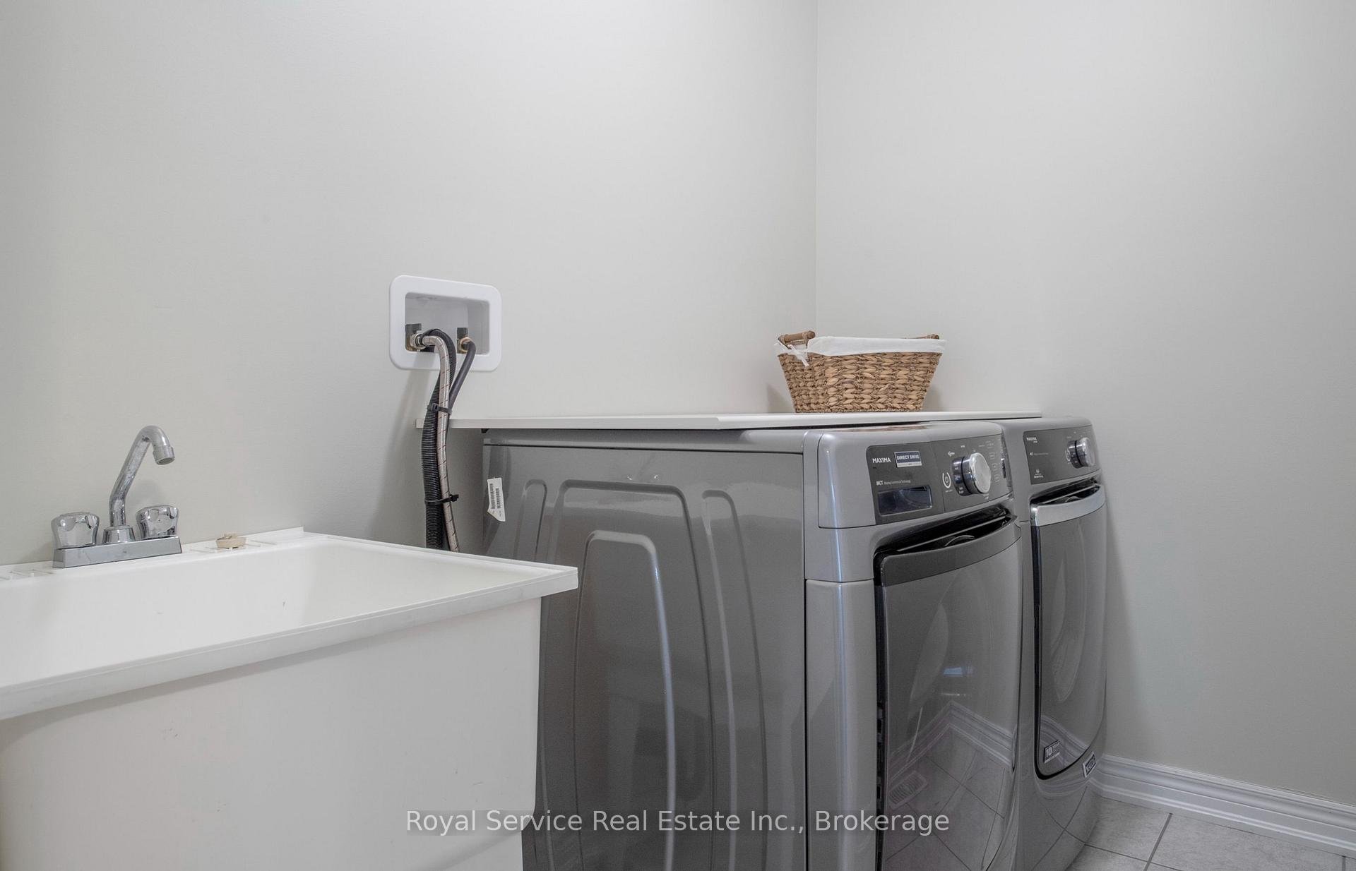 Photo 16 of 20 Grainger Crescent, Port Hope — HOMEH