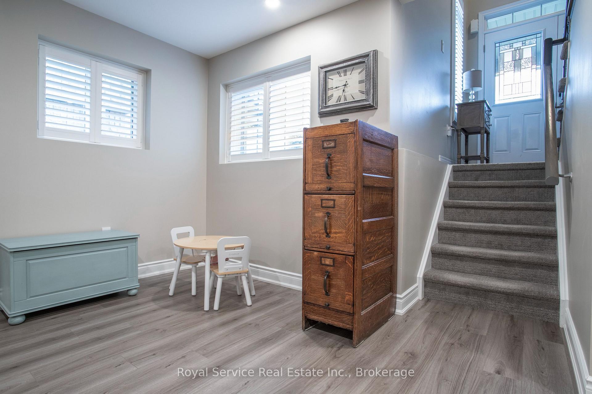 Photo 19 of 20 Grainger Crescent, Port Hope — HOMEH
