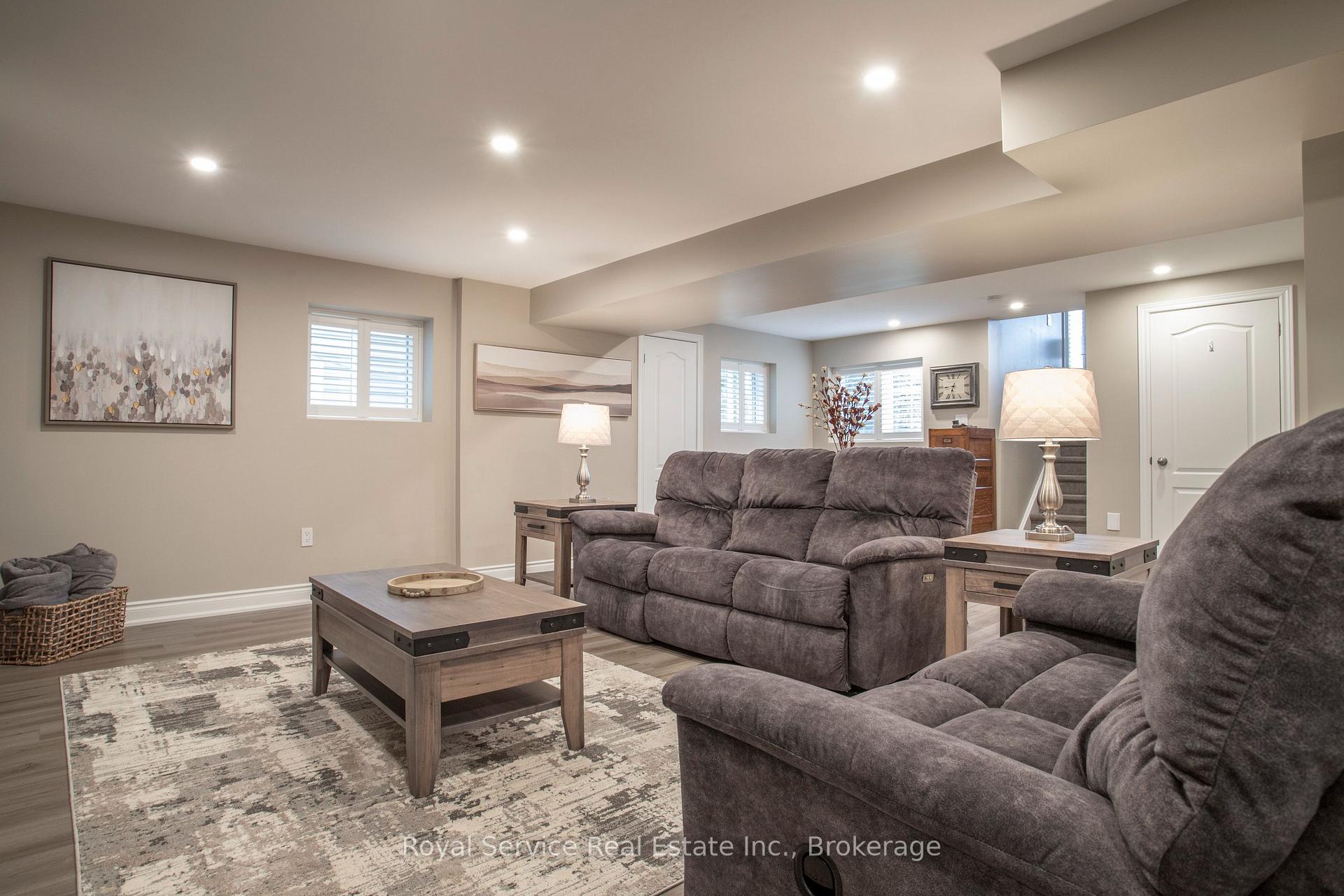 Photo 21 of 20 Grainger Crescent, Port Hope — HOMEH