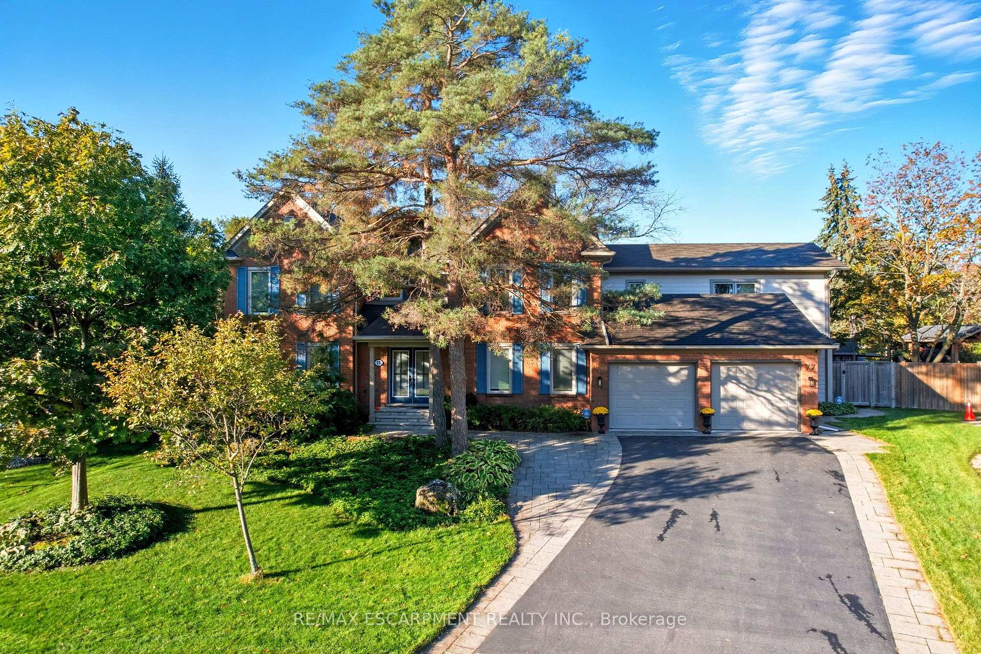 Photo 1 of 77 Flanders Drive, Hamilton, Waterdown — HOMEH