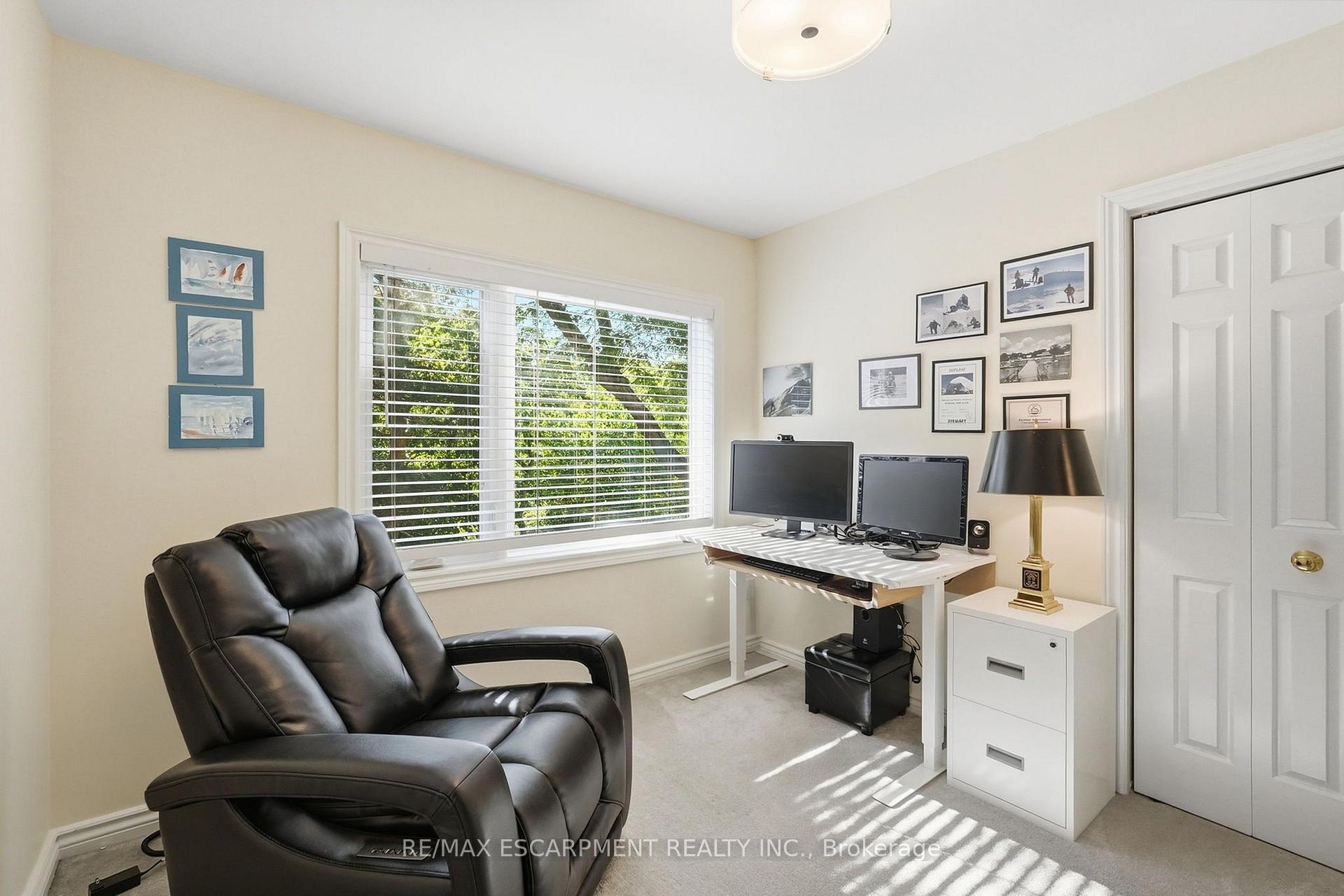 Photo 26 of 77 Flanders Drive, Hamilton, Waterdown — HOMEH