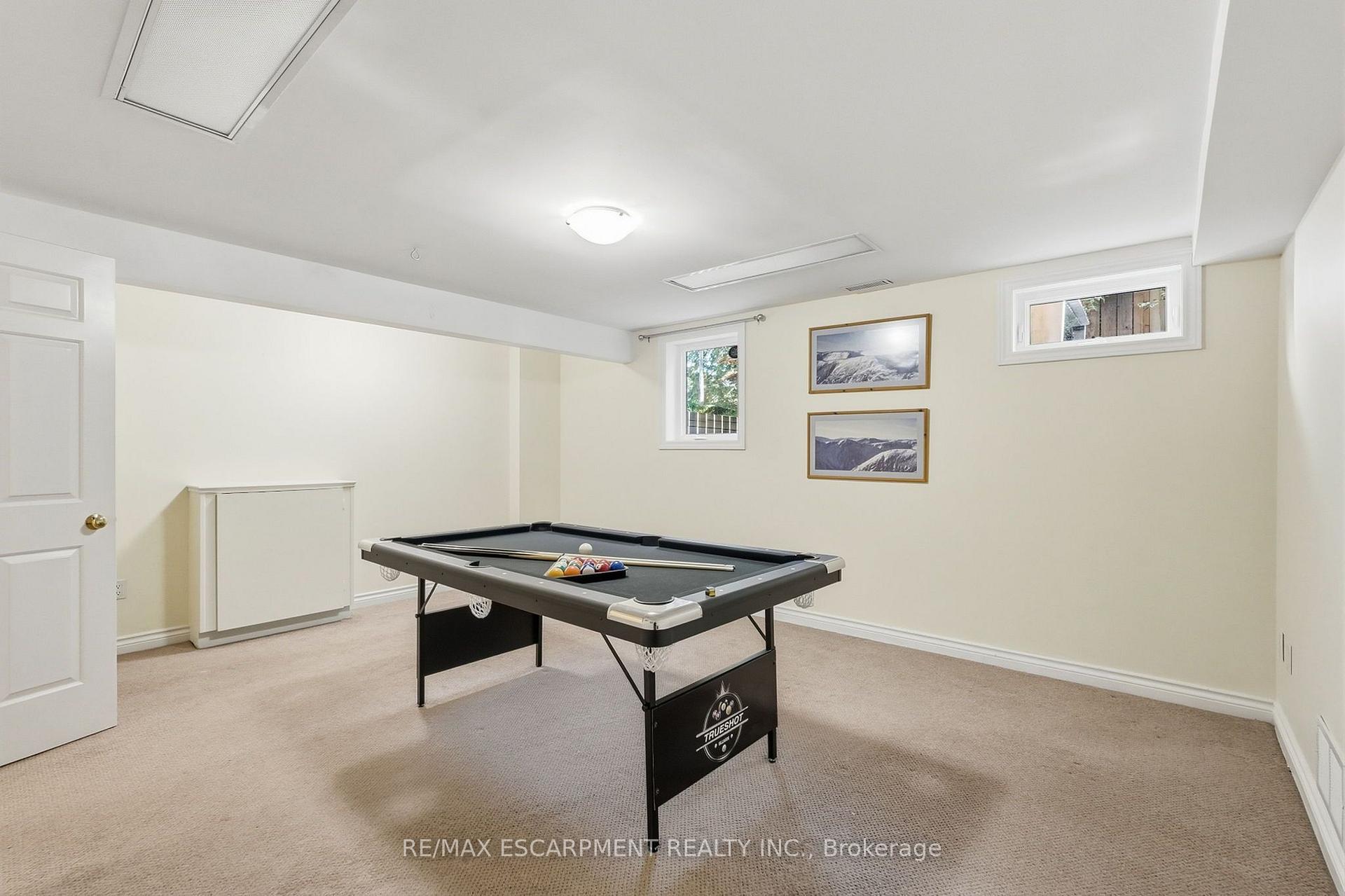 Photo 29 of 77 Flanders Drive, Hamilton, Waterdown — HOMEH