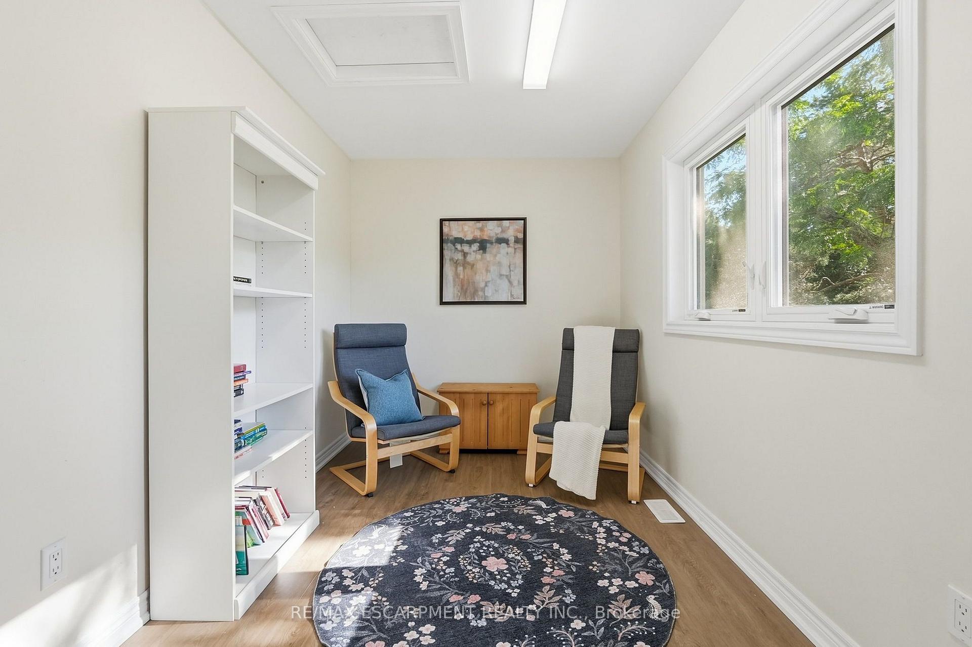 Photo 41 of 77 Flanders Drive, Hamilton, Waterdown — HOMEH