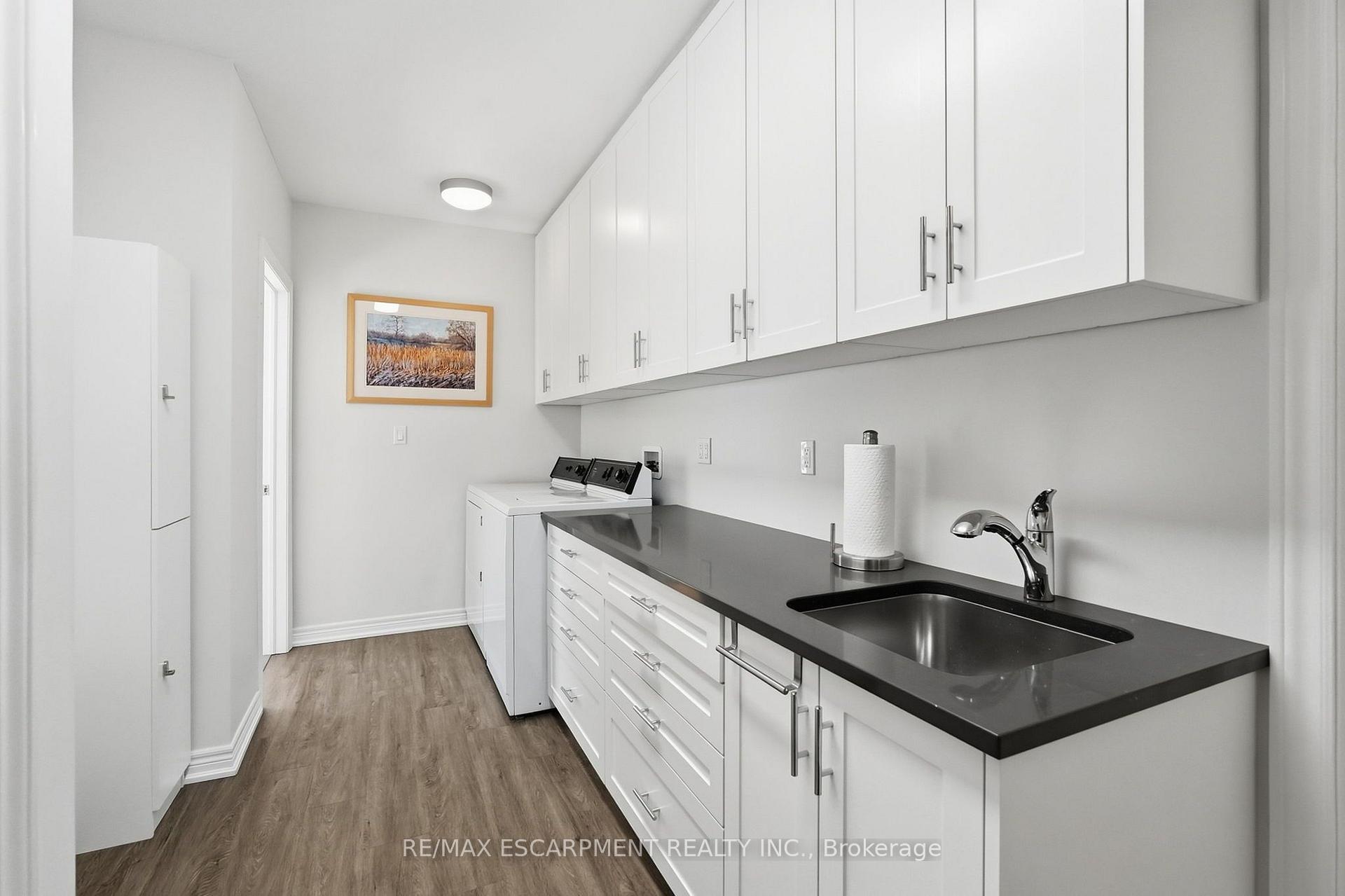 Photo 45 of 77 Flanders Drive, Hamilton, Waterdown — HOMEH