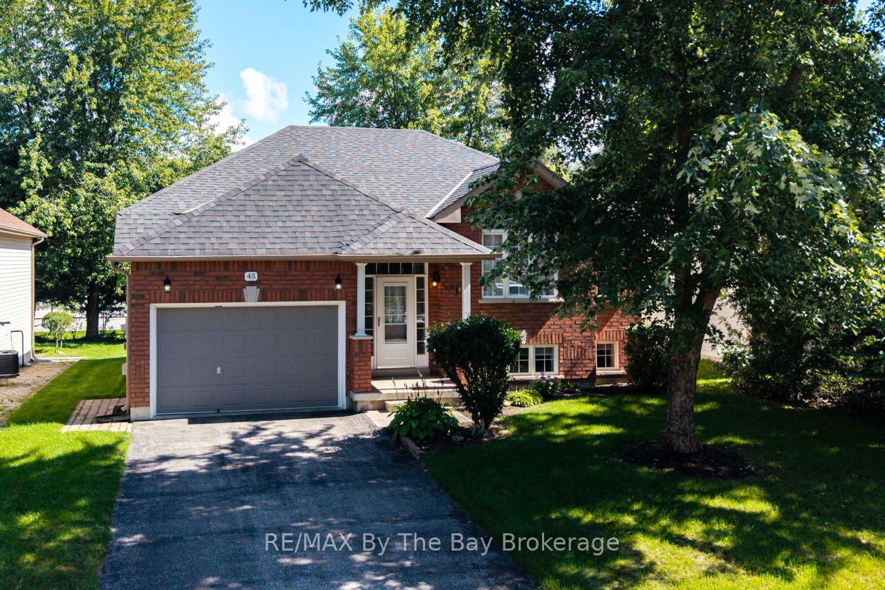 Photo 1 of 45 Rose Valley Way, Wasaga Beach — HOMEH