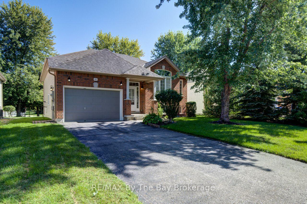 Photo 3 of 45 Rose Valley Way, Wasaga Beach — HOMEH