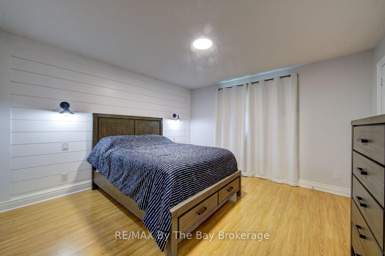 Photo 19 of 45 Rose Valley Way, Wasaga Beach — HOMEH