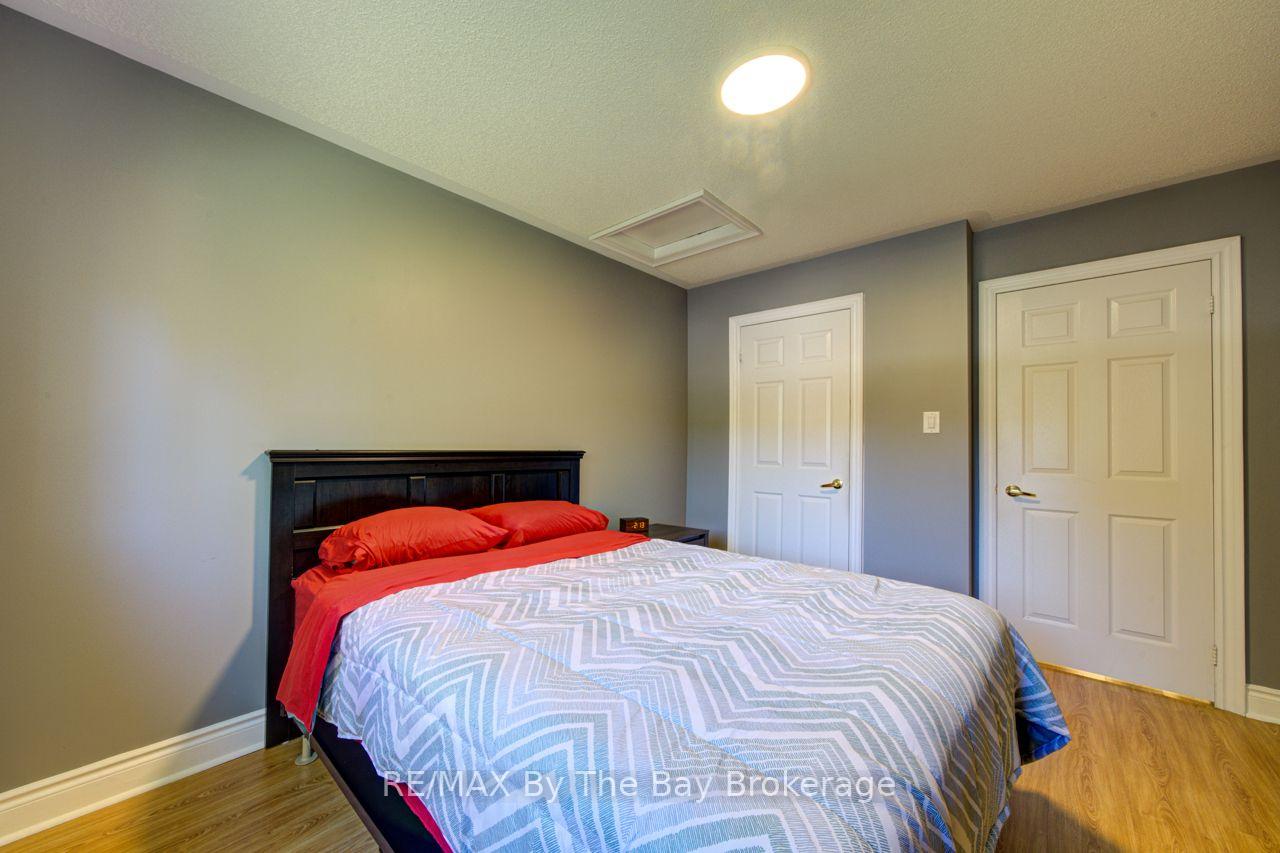 Photo 24 of 45 Rose Valley Way, Wasaga Beach — HOMEH
