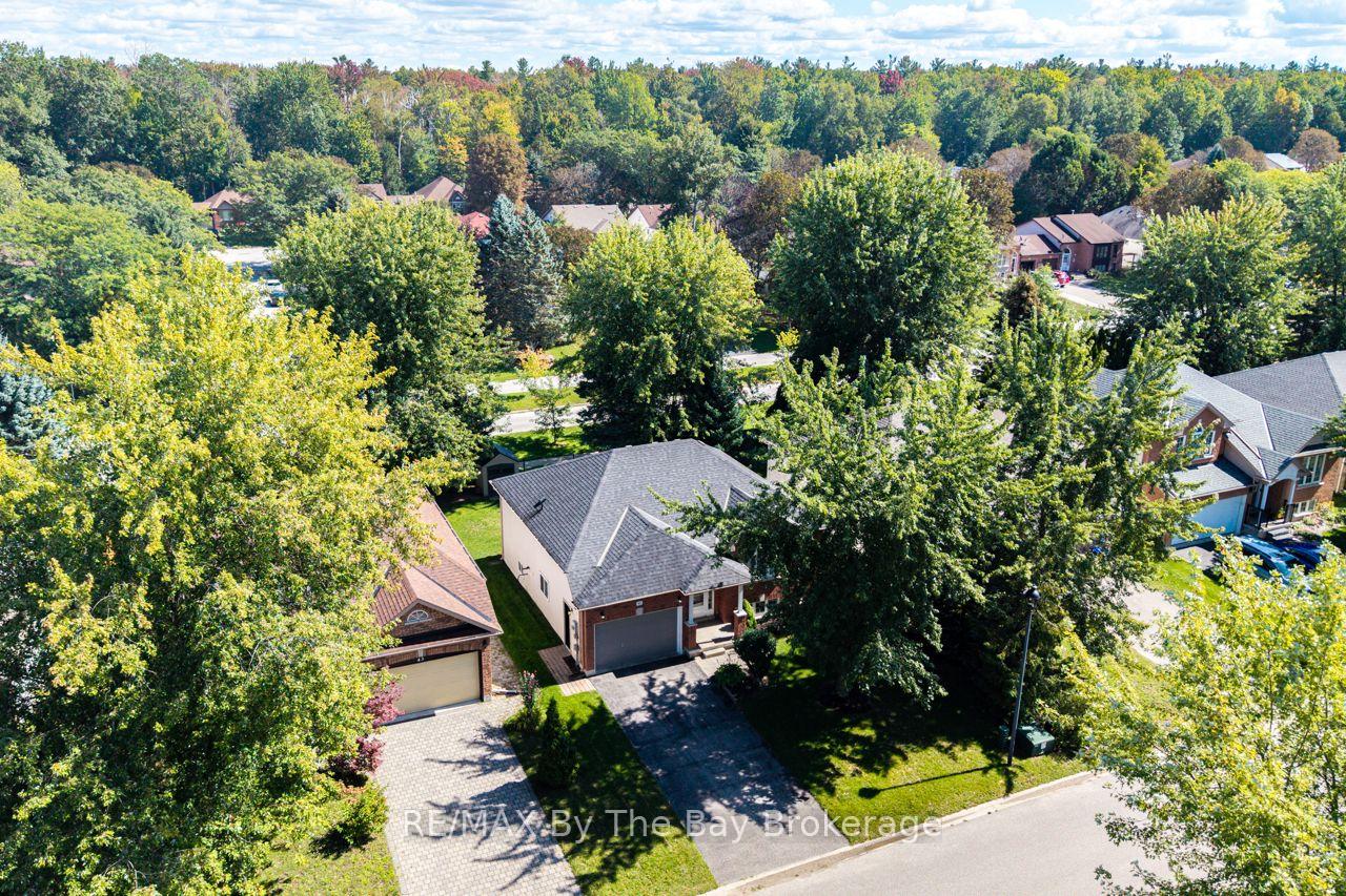 Photo 47 of 45 Rose Valley Way, Wasaga Beach — HOMEH