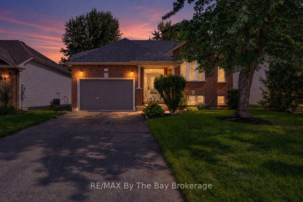 Photo 49 of 45 Rose Valley Way, Wasaga Beach — HOMEH