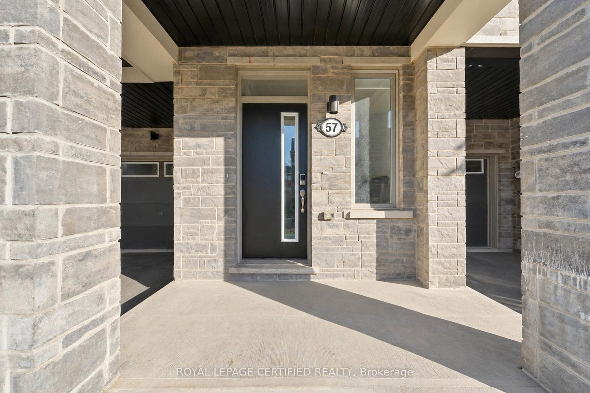 Photo 3 of 57 Keppel Circle, Brampton, Northwest Brampton — HOMEH