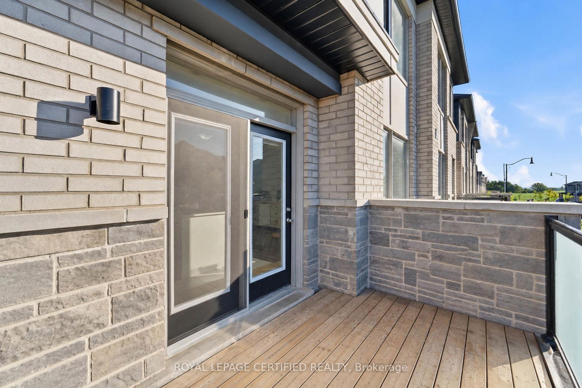 Photo 10 of 57 Keppel Circle, Brampton, Northwest Brampton — HOMEH