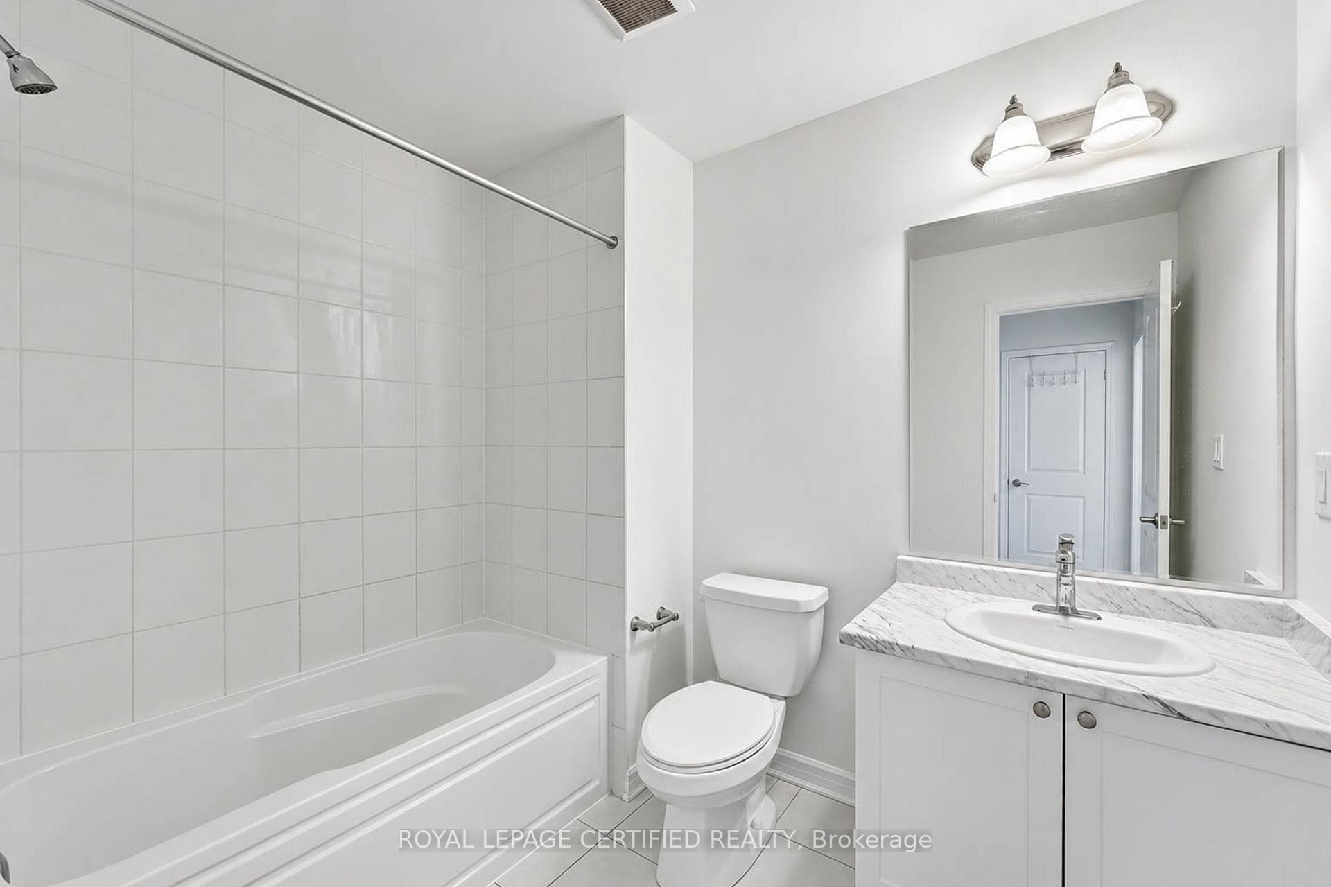 Photo 17 of 57 Keppel Circle, Brampton, Northwest Brampton — HOMEH