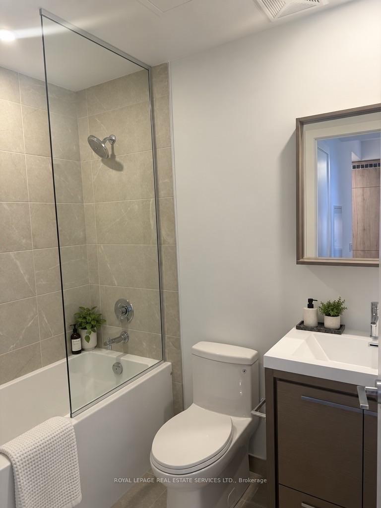 Photo 6 of Unit 1307, 5 Meadowvale Road, Vaughan, Vaughan Corporate Centre — HOMEH