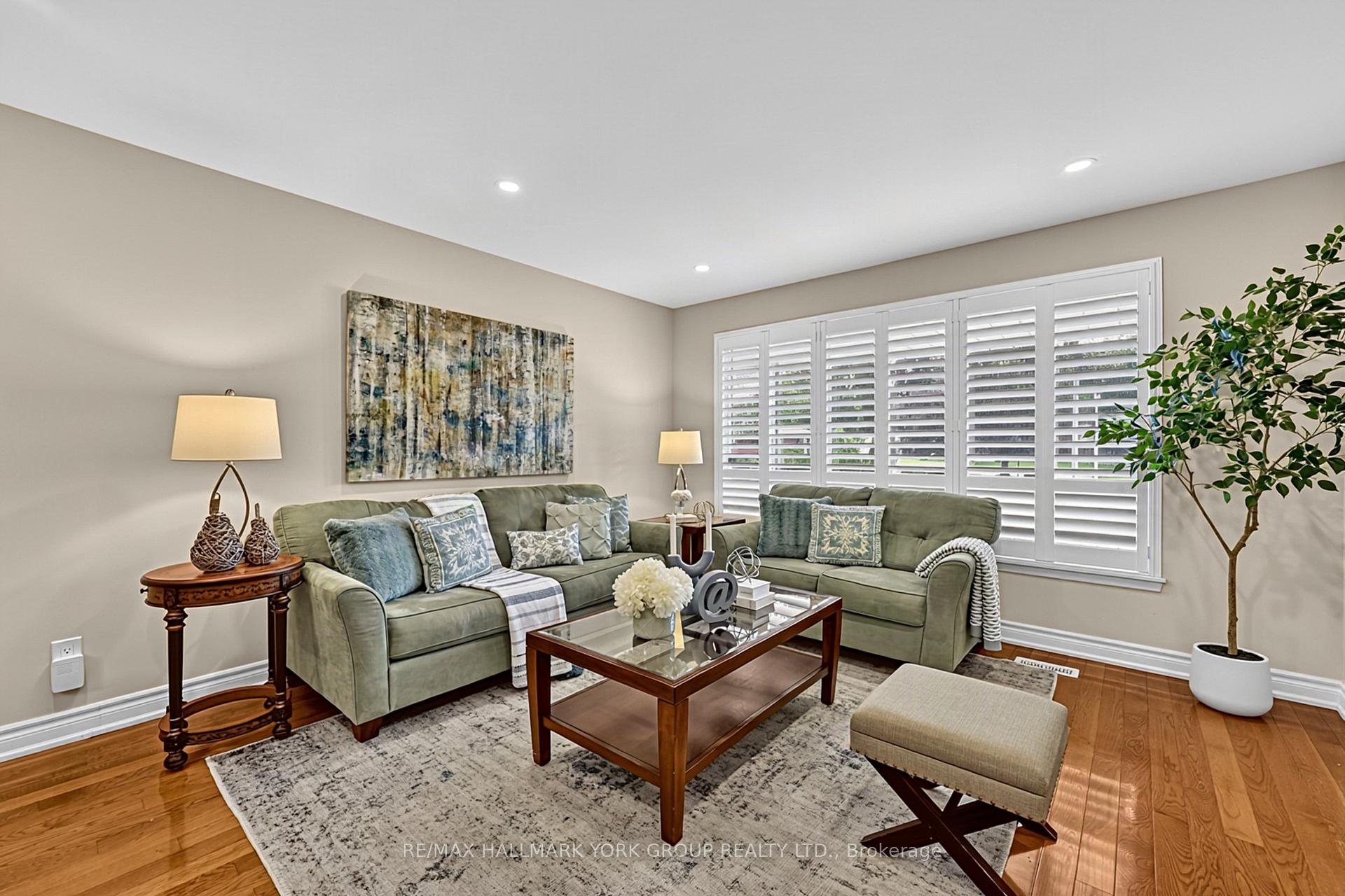 Photo 6 of 93 Julia Court, Newmarket, Central Newmarket — HOMEH