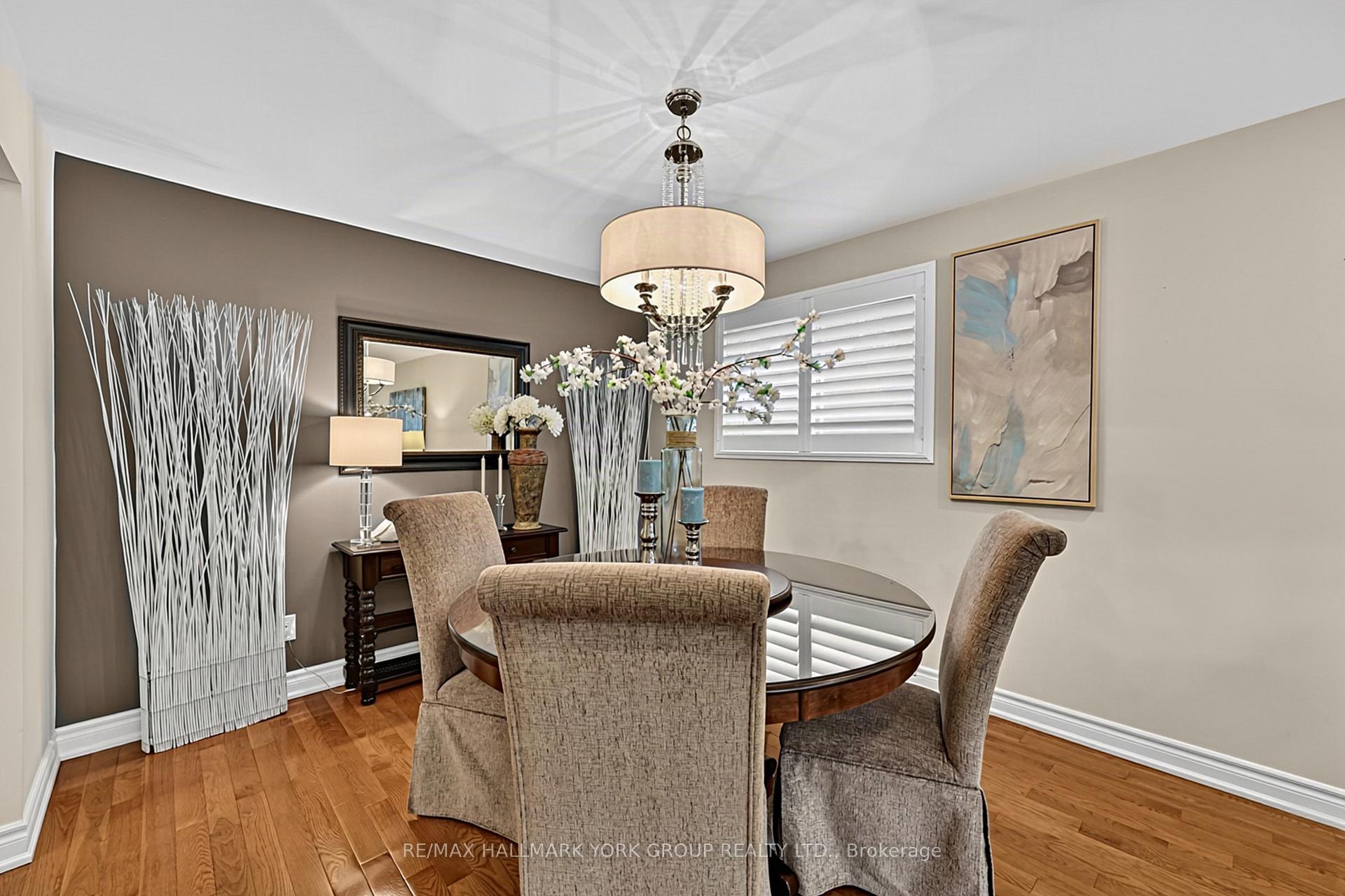 Photo 10 of 93 Julia Court, Newmarket, Central Newmarket — HOMEH