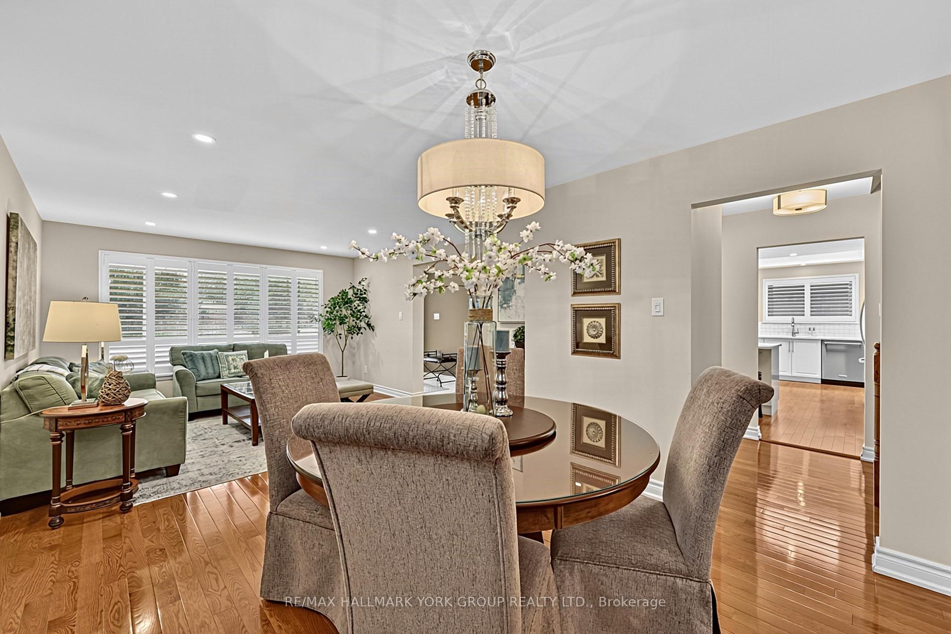 Photo 11 of 93 Julia Court, Newmarket, Central Newmarket — HOMEH