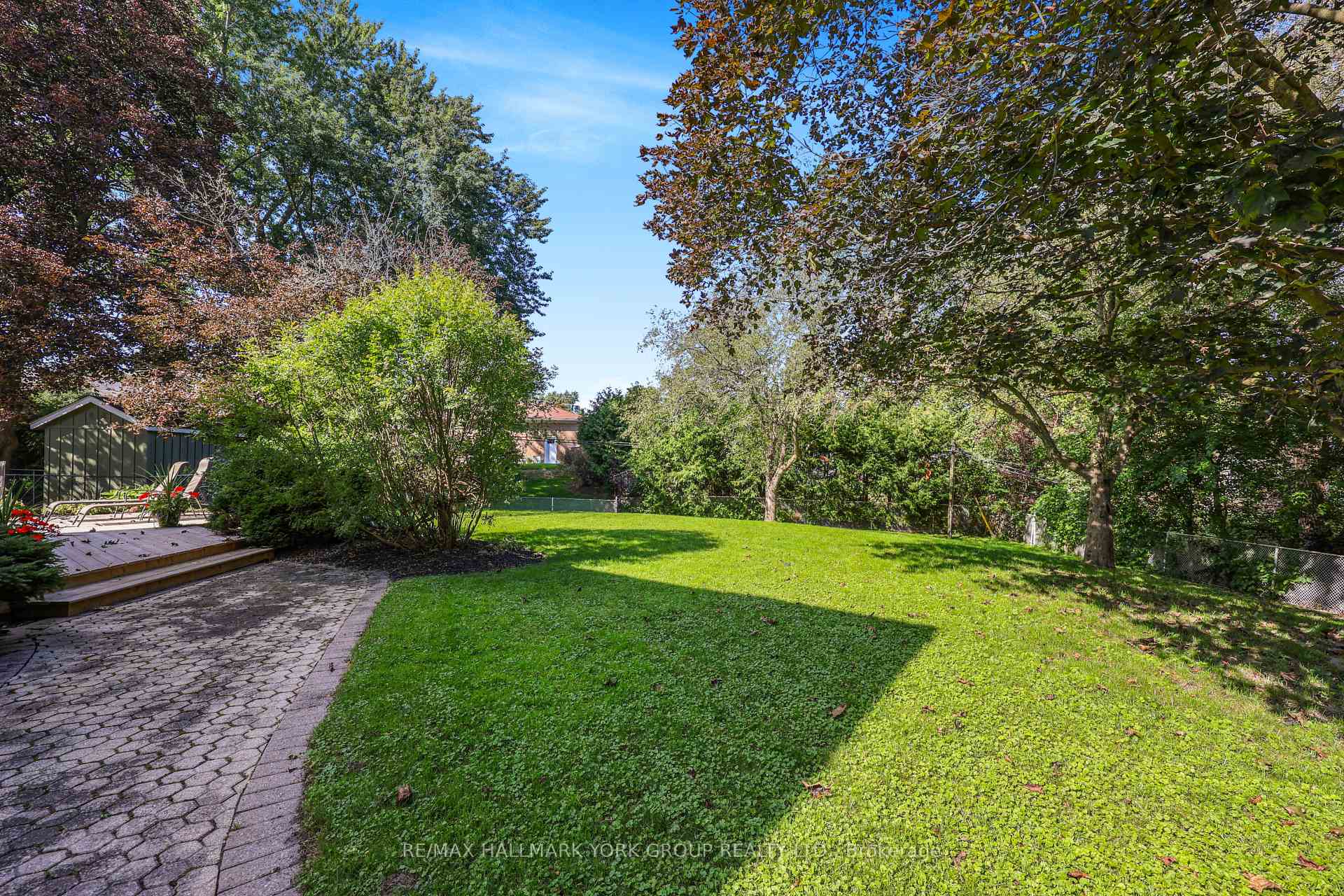 Photo 43 of 93 Julia Court, Newmarket, Central Newmarket — HOMEH
