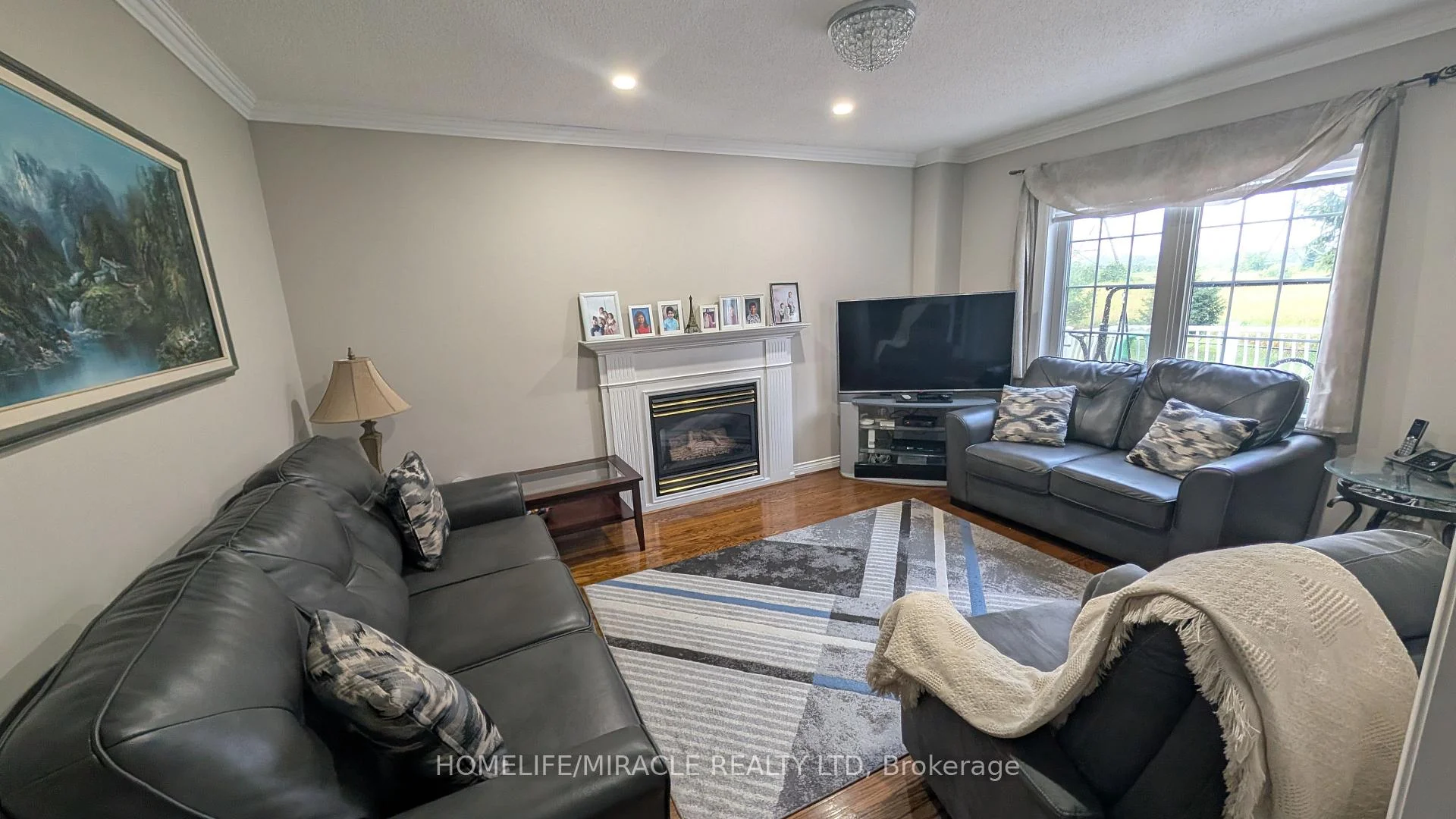 Photo 5 of Unit Basement, 65 Timber Lane, Vaughan, East Woodbridge — HOMEH