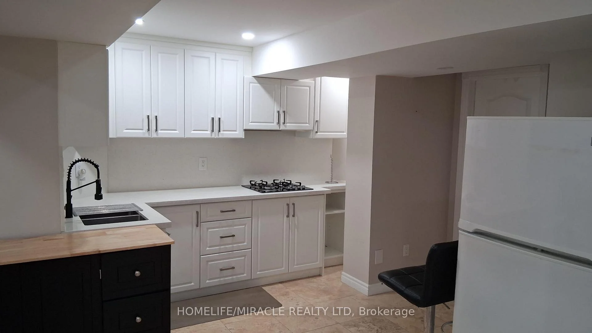 Photo 11 of Unit Basement, 65 Timber Lane, Vaughan, East Woodbridge — HOMEH