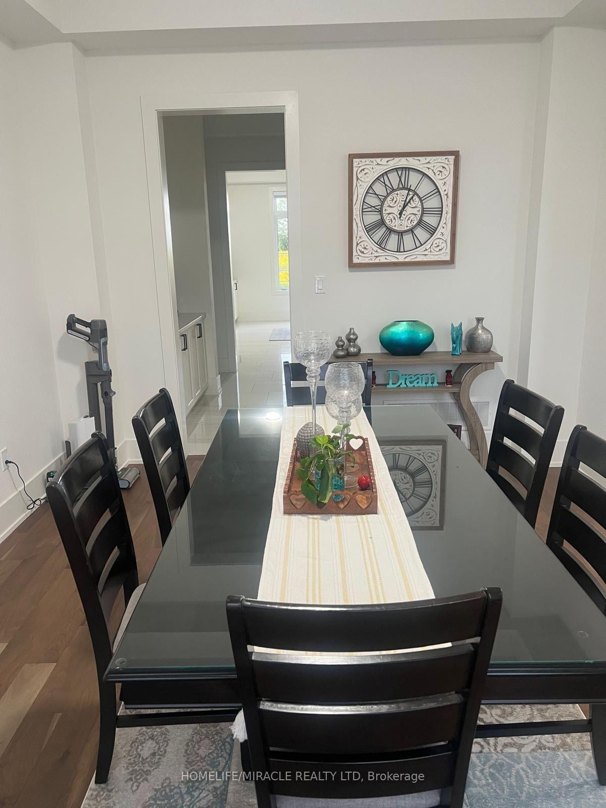 Photo 4 of 57 Marigold Boulevard, Adjala-Tosorontio, Colgan — HOMEH