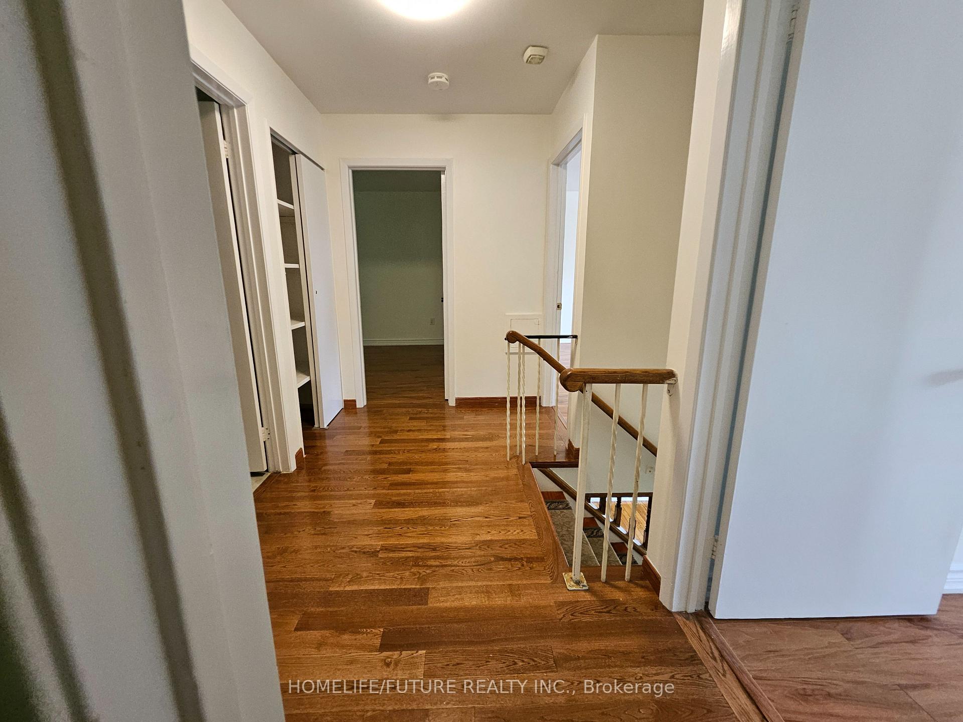 Photo 22 of 27 Ringwood Crescent, North York, Henry Farm — HOMEH