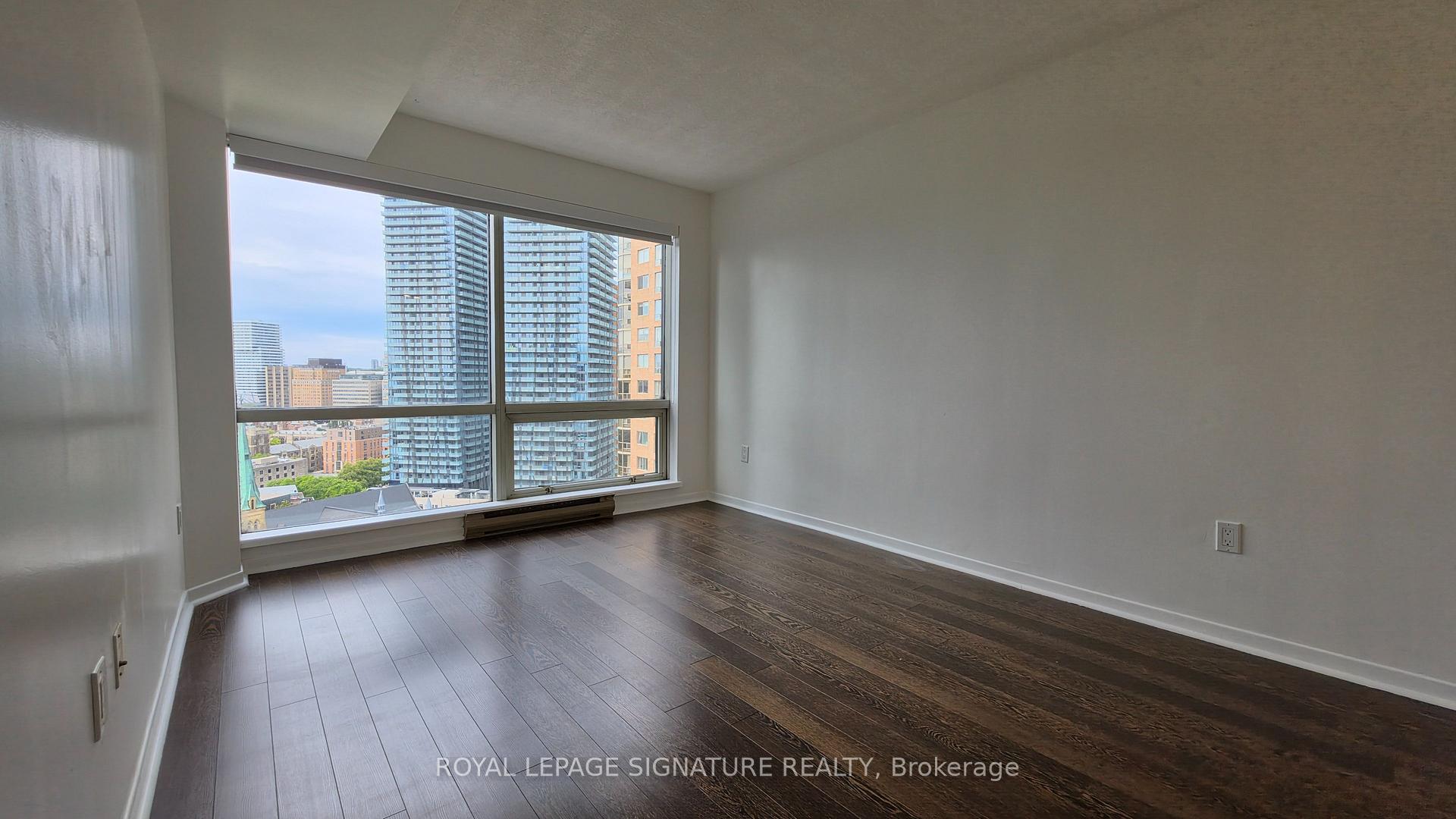Photo 11 of Unit 2019, 1001 Bay Street, Toronto, Bay Street Corridor — HOMEH