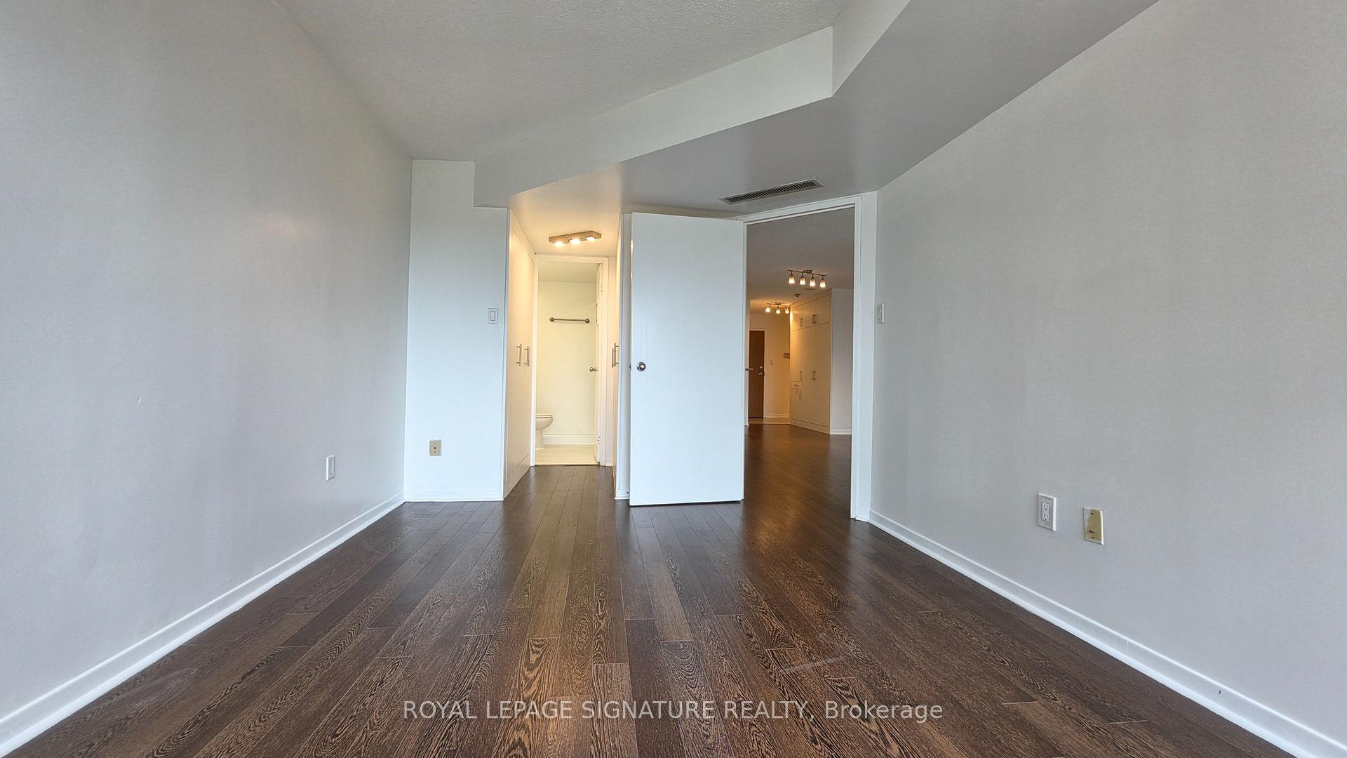 Photo 12 of Unit 2019, 1001 Bay Street, Toronto, Bay Street Corridor — HOMEH