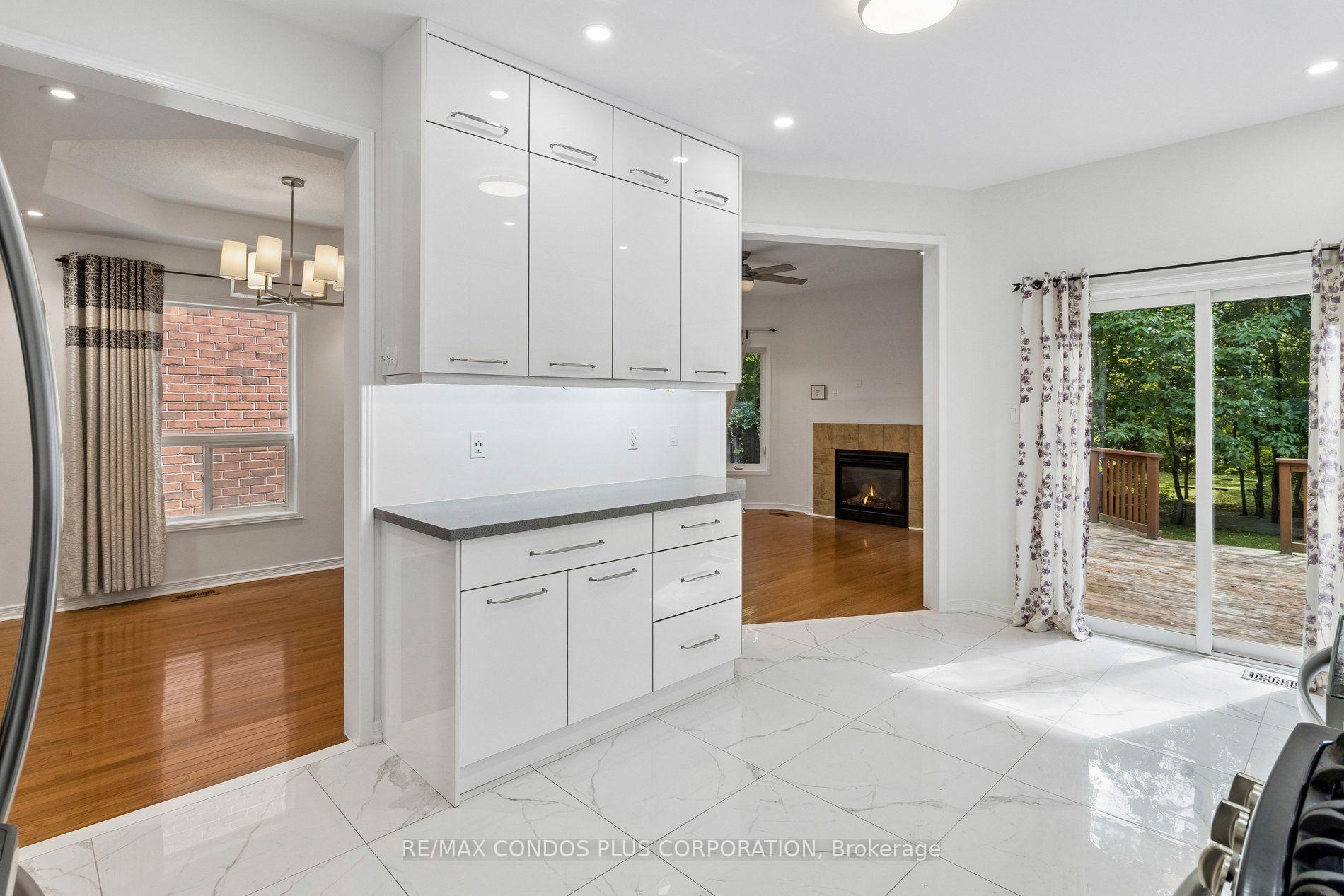 Photo 11 of 41 Maroon Drive, Richmond Hill, Oak Ridges Lake Wilcox — HOMEH