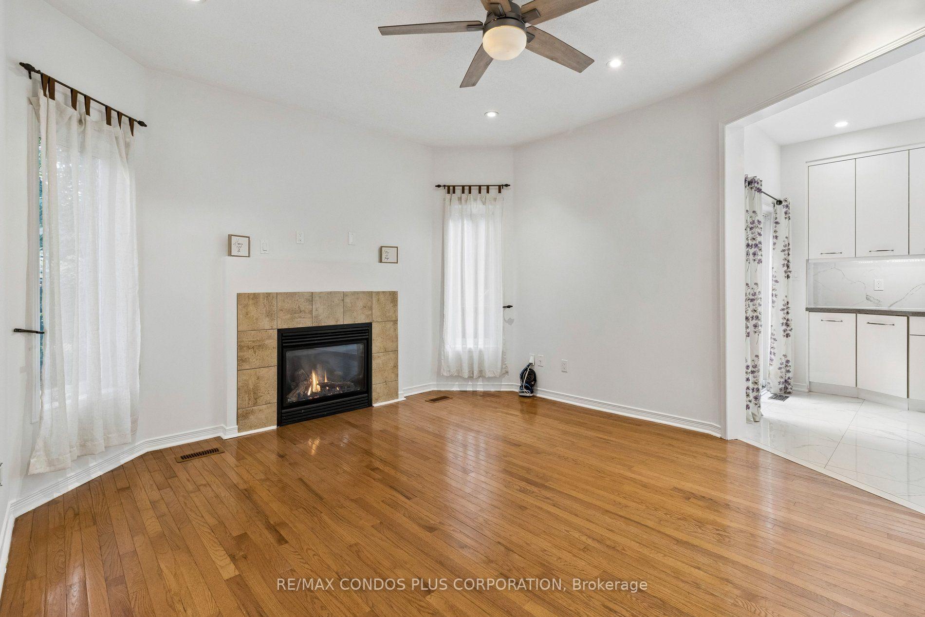 Photo 14 of 41 Maroon Drive, Richmond Hill, Oak Ridges Lake Wilcox — HOMEH