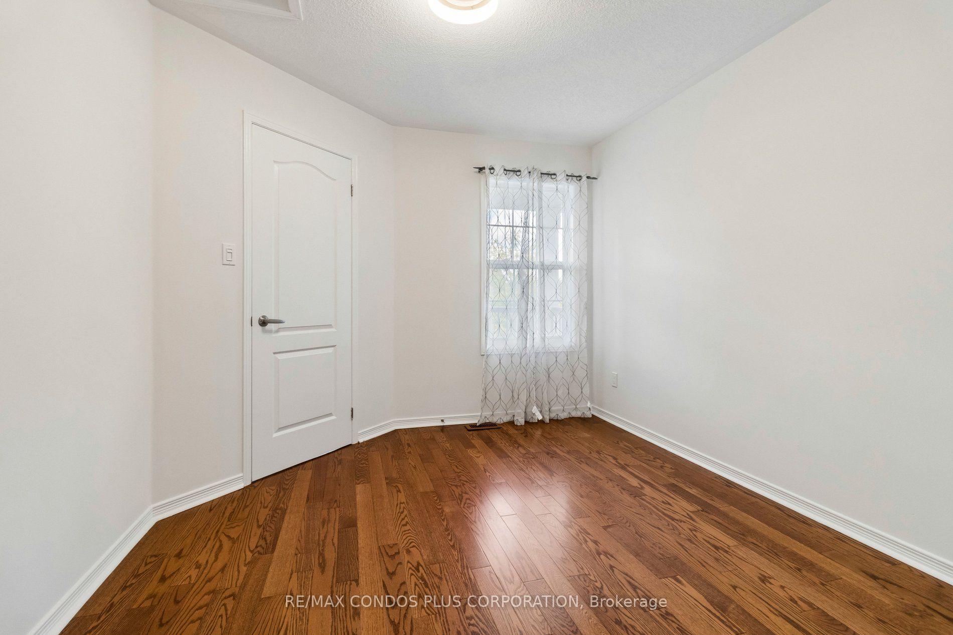 Photo 19 of 41 Maroon Drive, Richmond Hill, Oak Ridges Lake Wilcox — HOMEH