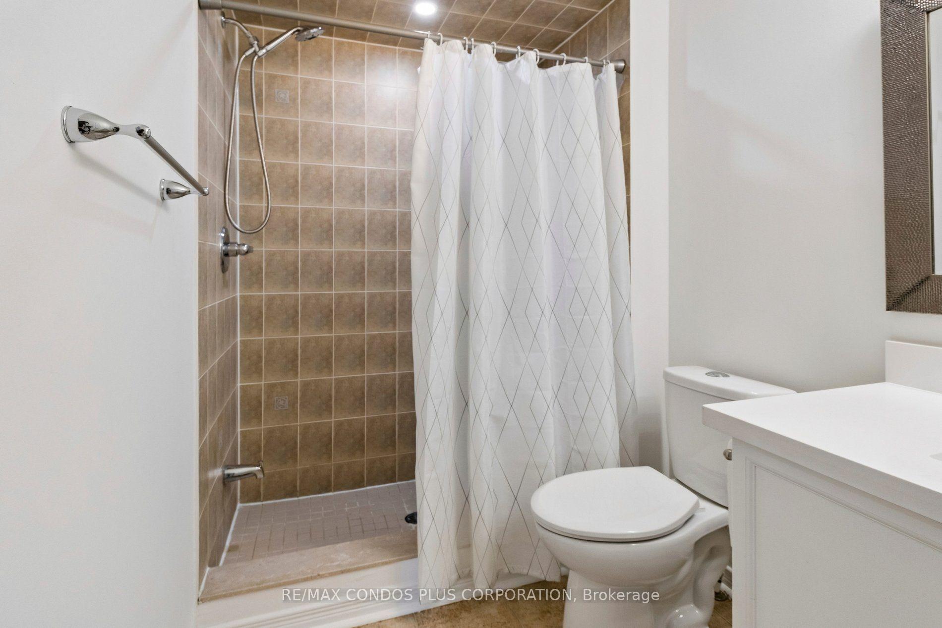 Photo 27 of 41 Maroon Drive, Richmond Hill, Oak Ridges Lake Wilcox — HOMEH