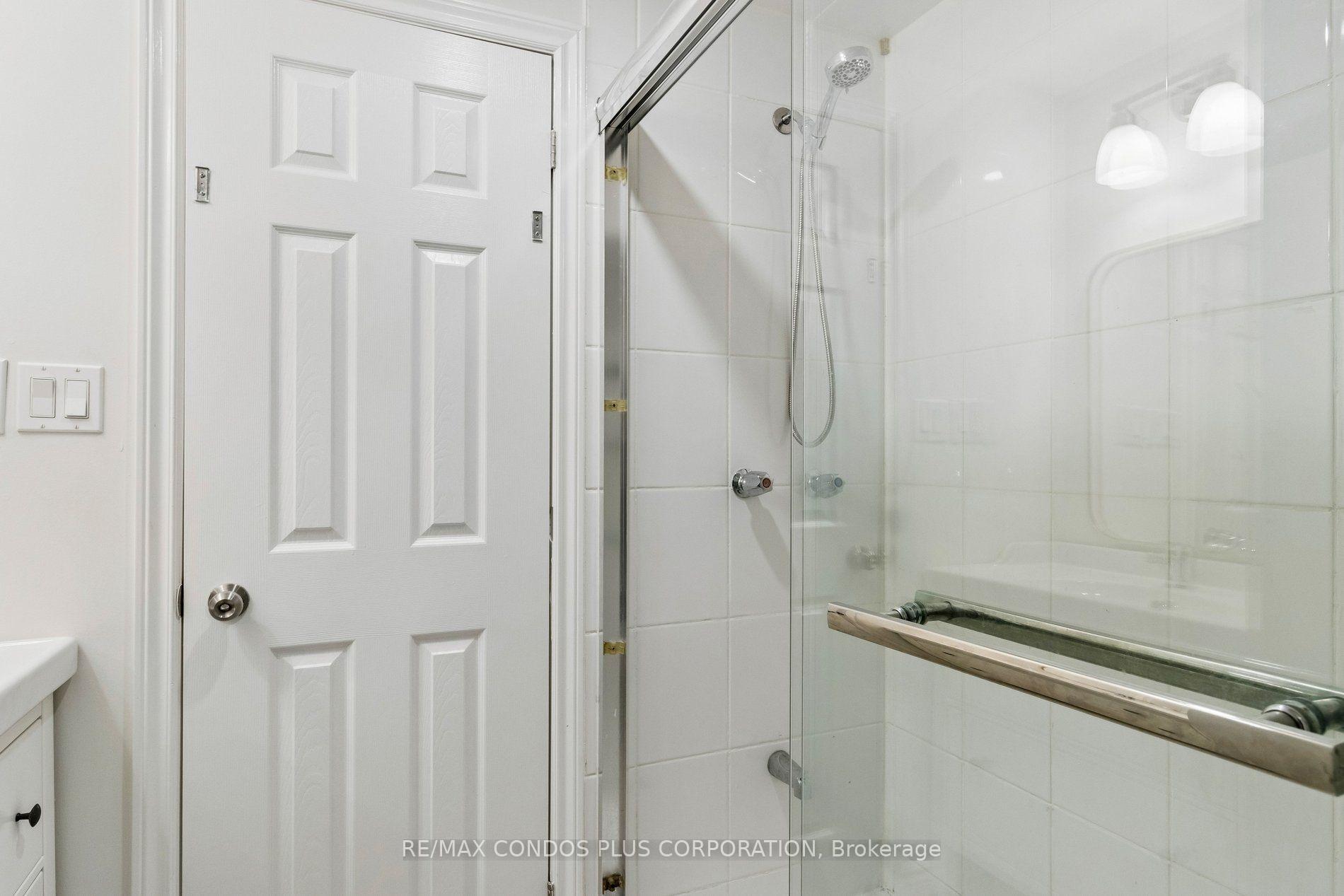 Photo 32 of 41 Maroon Drive, Richmond Hill, Oak Ridges Lake Wilcox — HOMEH