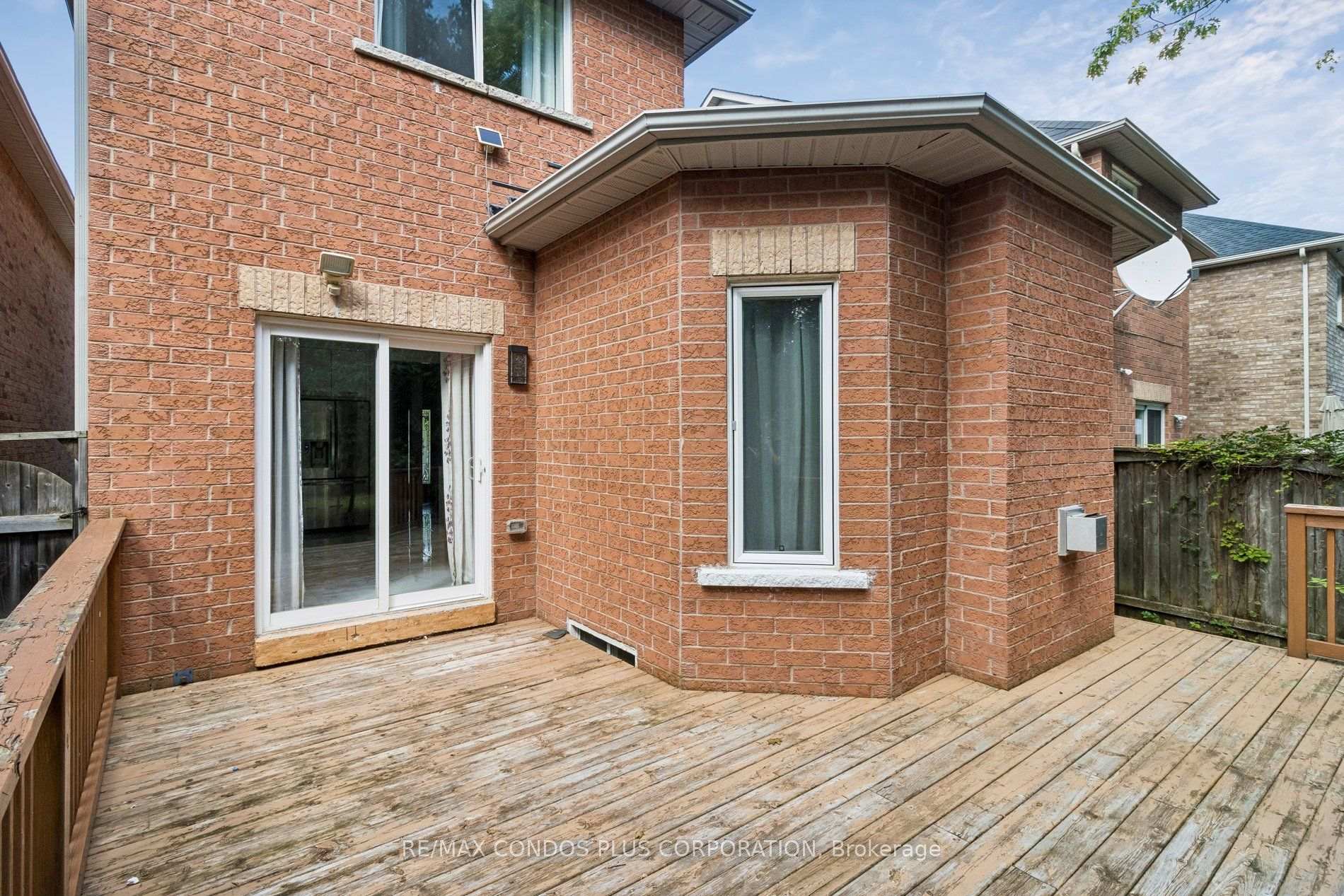 Photo 43 of 41 Maroon Drive, Richmond Hill, Oak Ridges Lake Wilcox — HOMEH