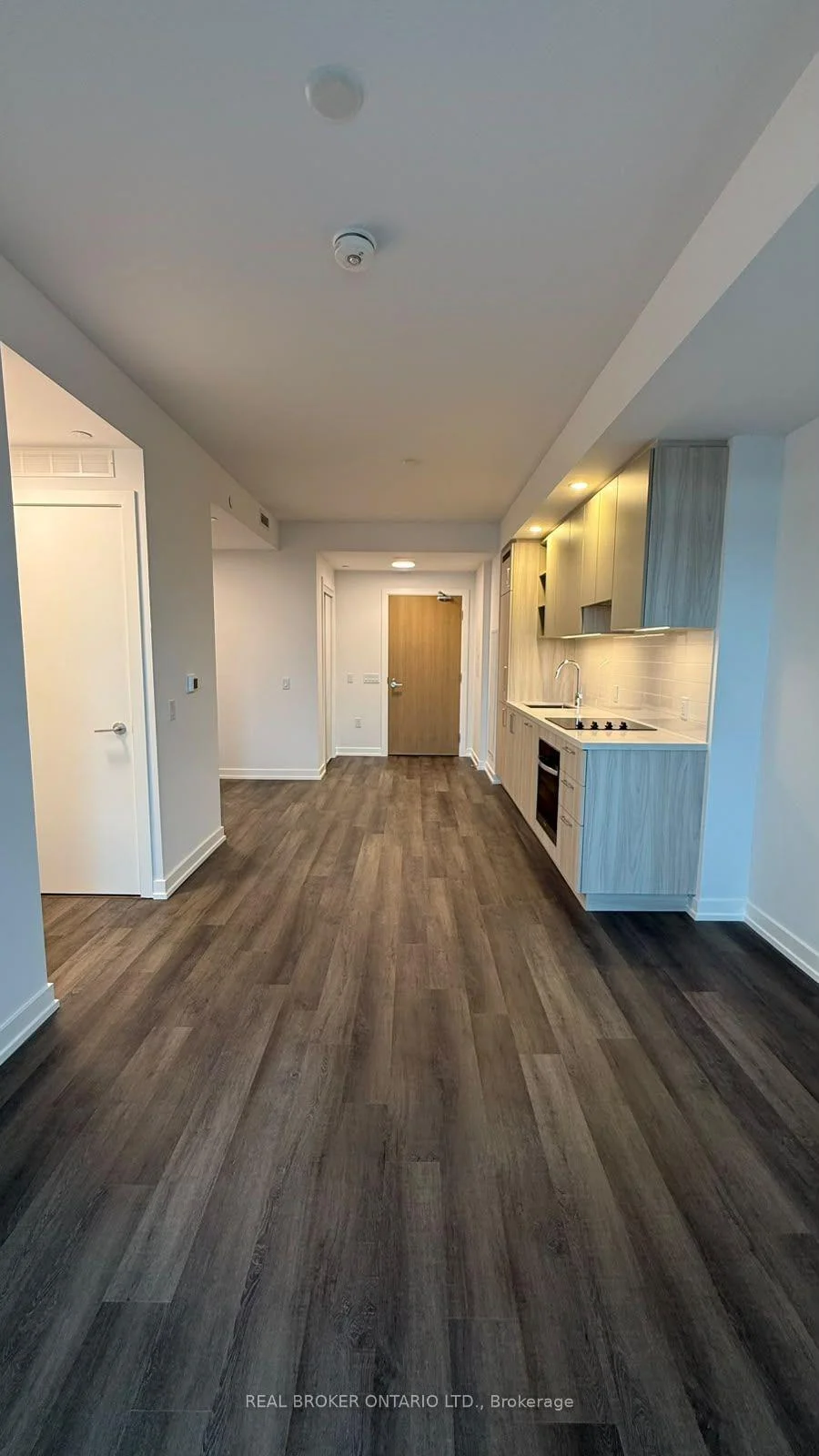 Photo 8 of Unit 1610, 21 Meadowdale Road, Vaughan, Vaughan Corporate Centre — HOMEH