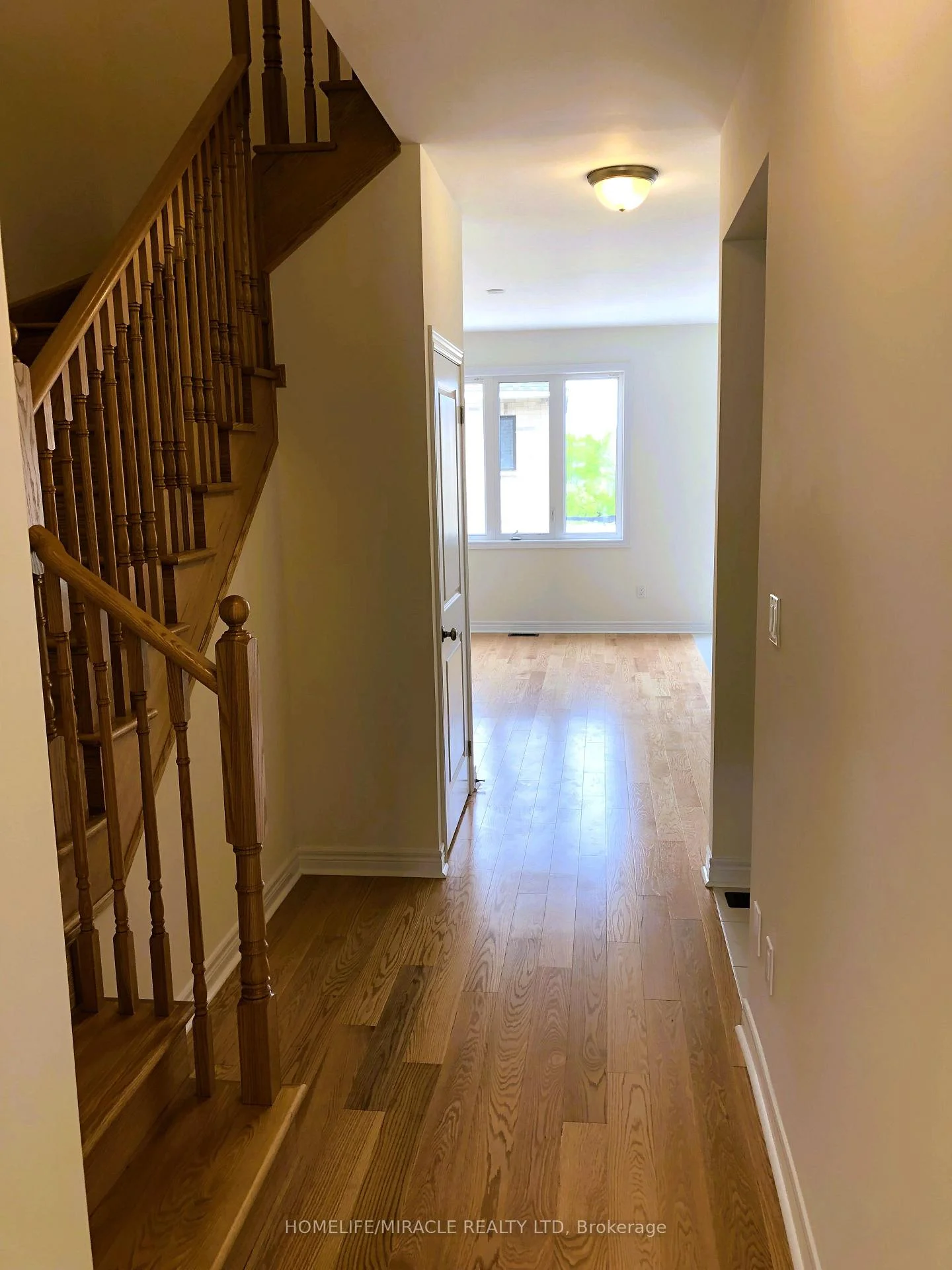 Photo 4 of 2611 Cerise Manor, Pickering, Rural Pickering — HOMEH