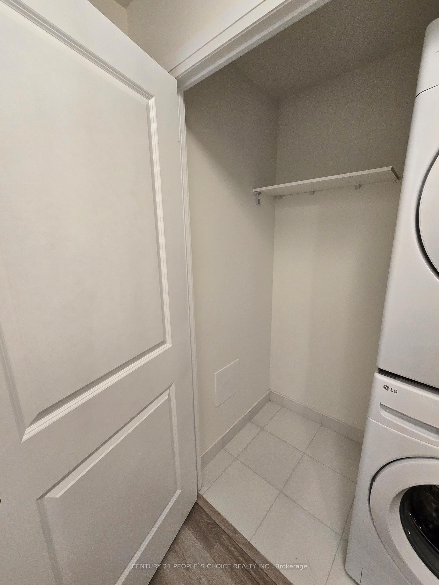 Photo 6 of Unit 2025, 3270 Sheppard Avenue E, Scarborough, Tam O'Shanter-Sullivan — HOMEH